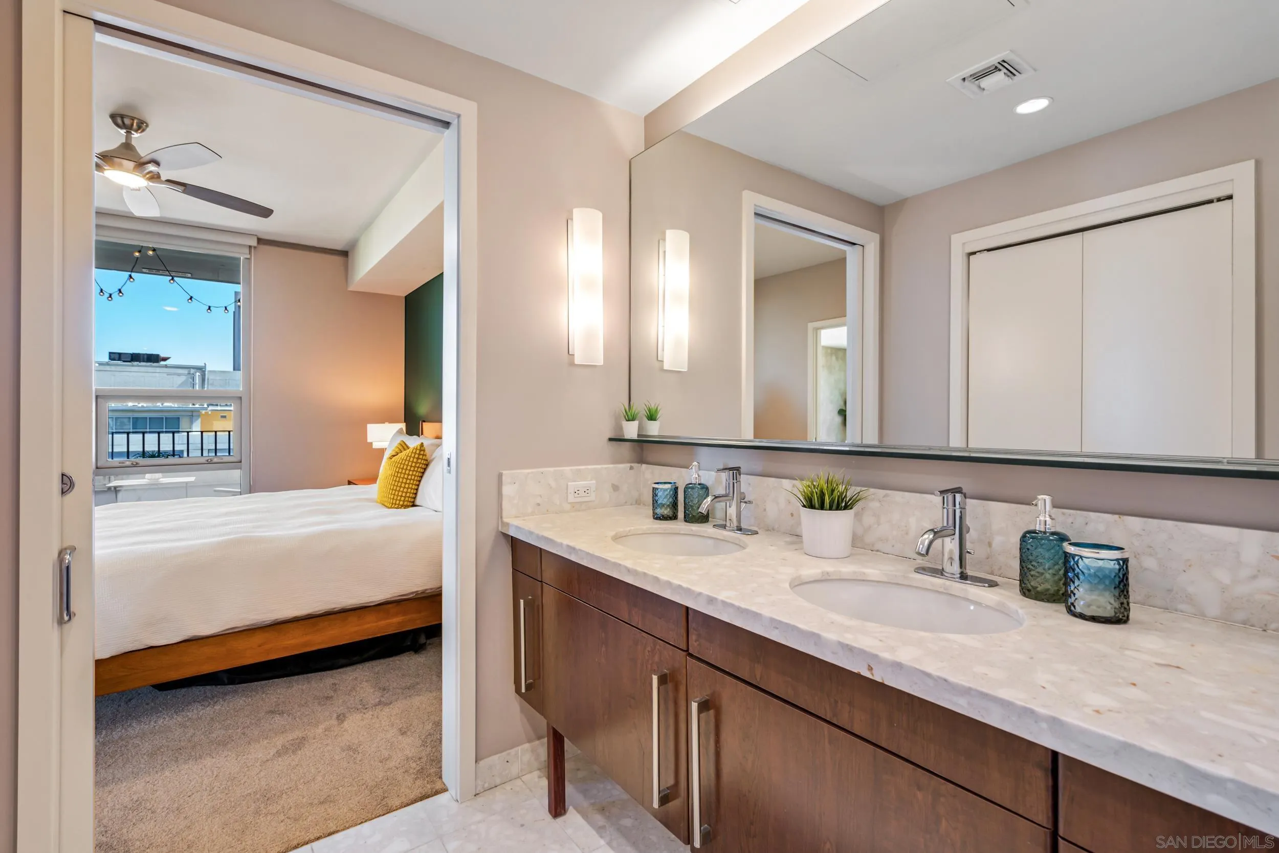https://cdn.realtyfeed.com/cdn/127/250042419/acb49e4694b2ddcd80cccfa793dbb55b.webp