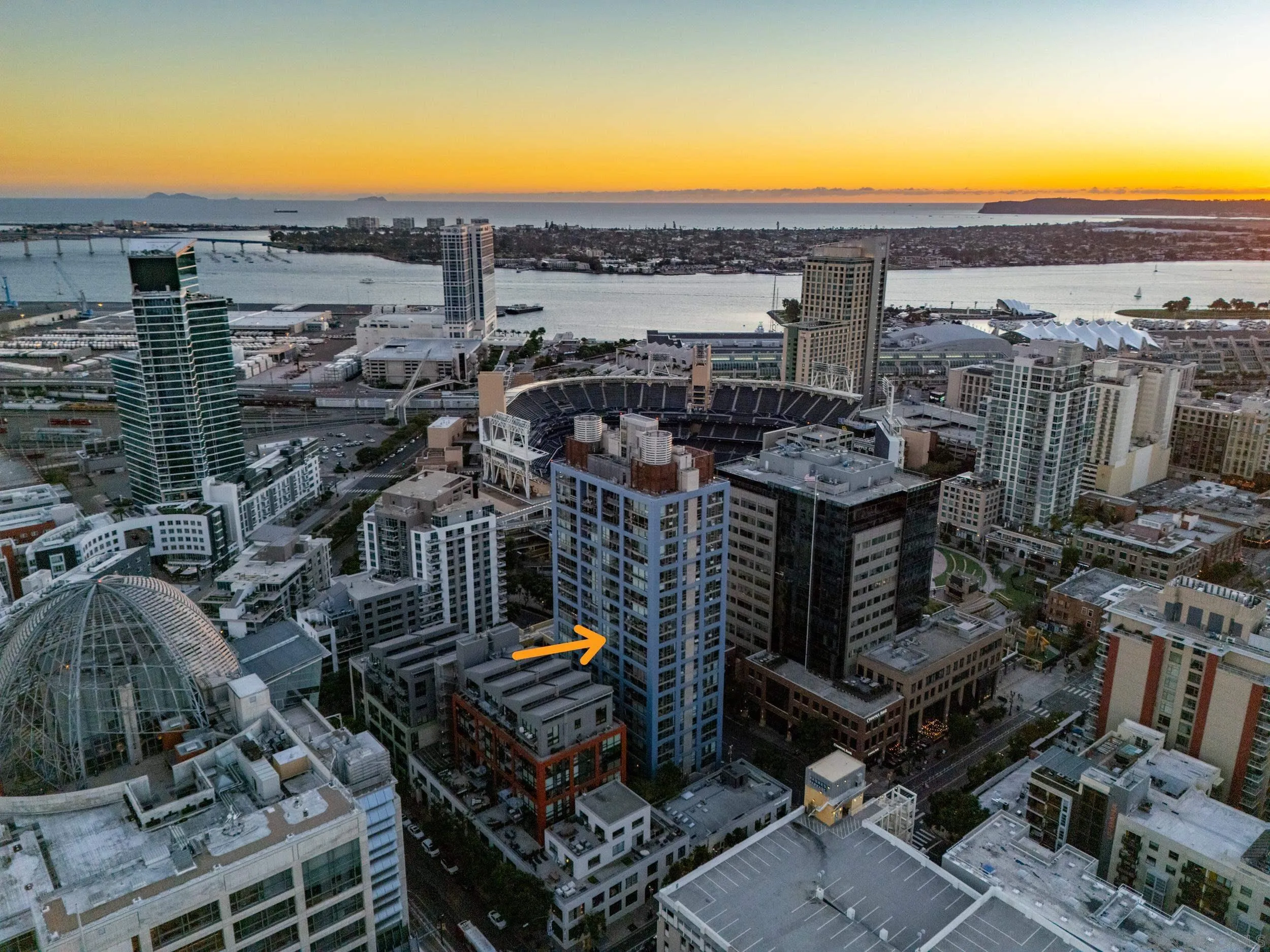 https://cdn.realtyfeed.com/cdn/127/250042419/f06a8749e5c20d0be897096f92028bc3.webp