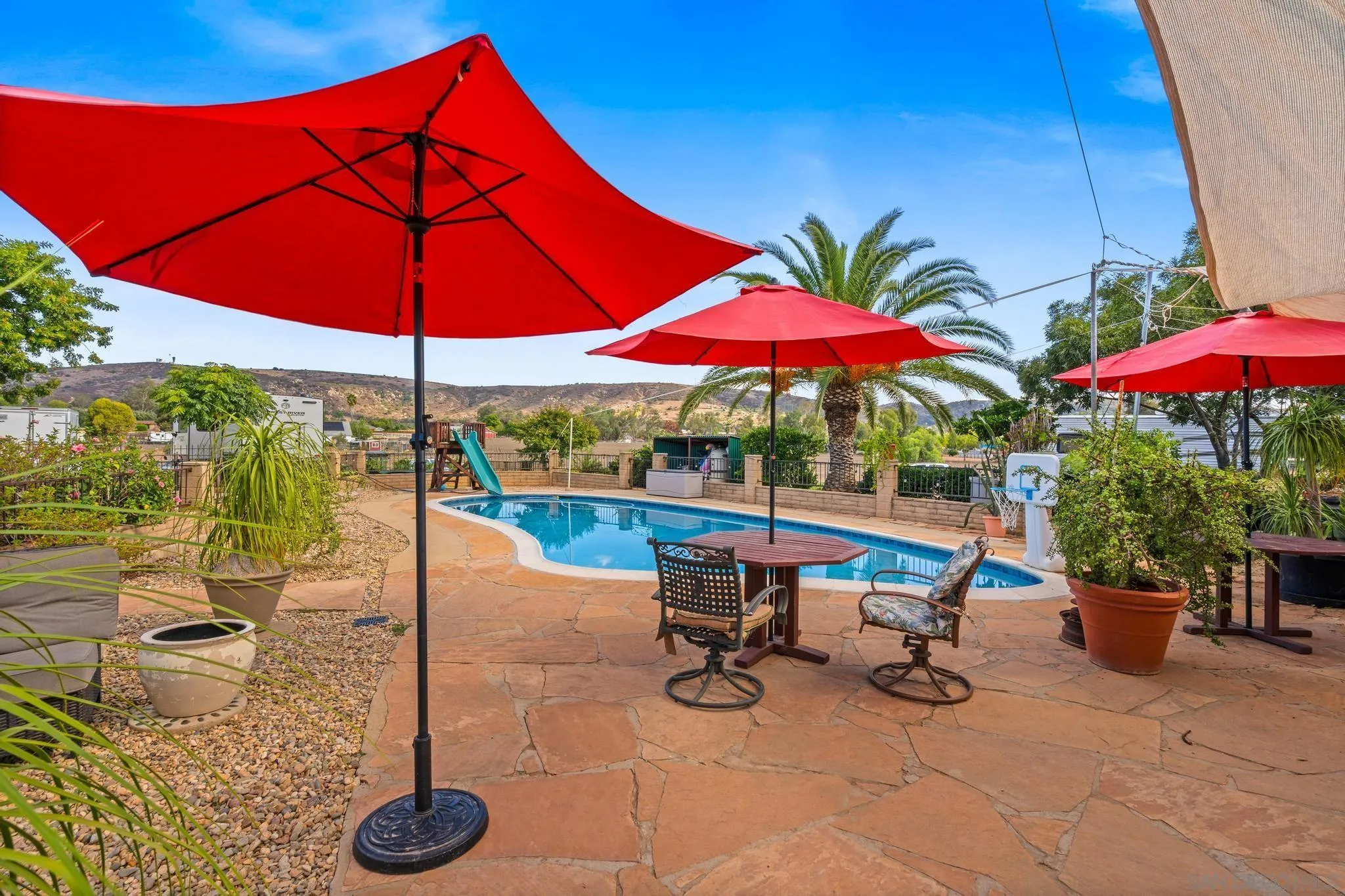 https://cdn.realtyfeed.com/cdn/127/250042424/165a60e16c66e20a2312c01a86ef7473.webp