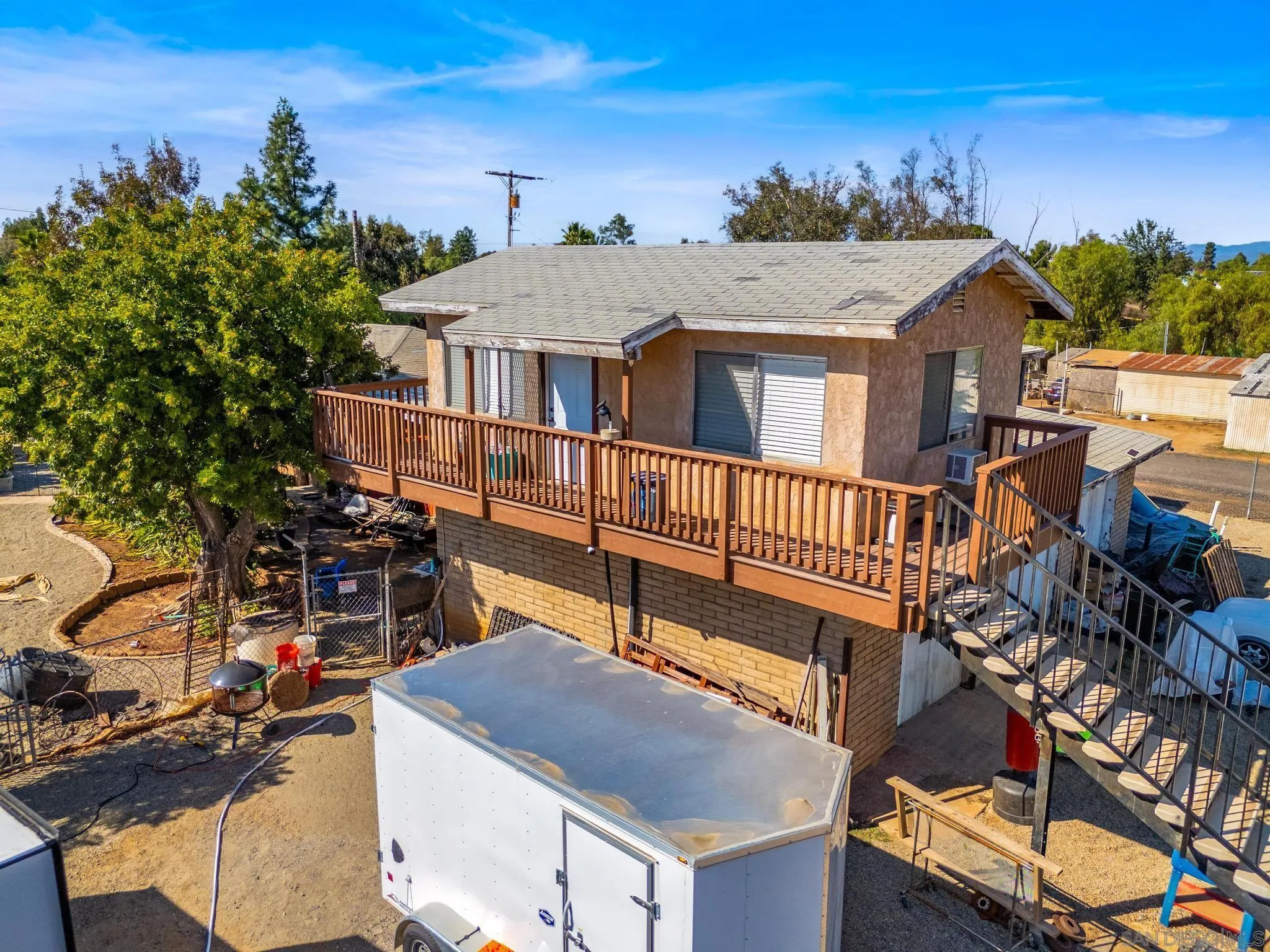 https://cdn.realtyfeed.com/cdn/127/250042424/8484f8e97213a9b84a20662d10a207fe.webp