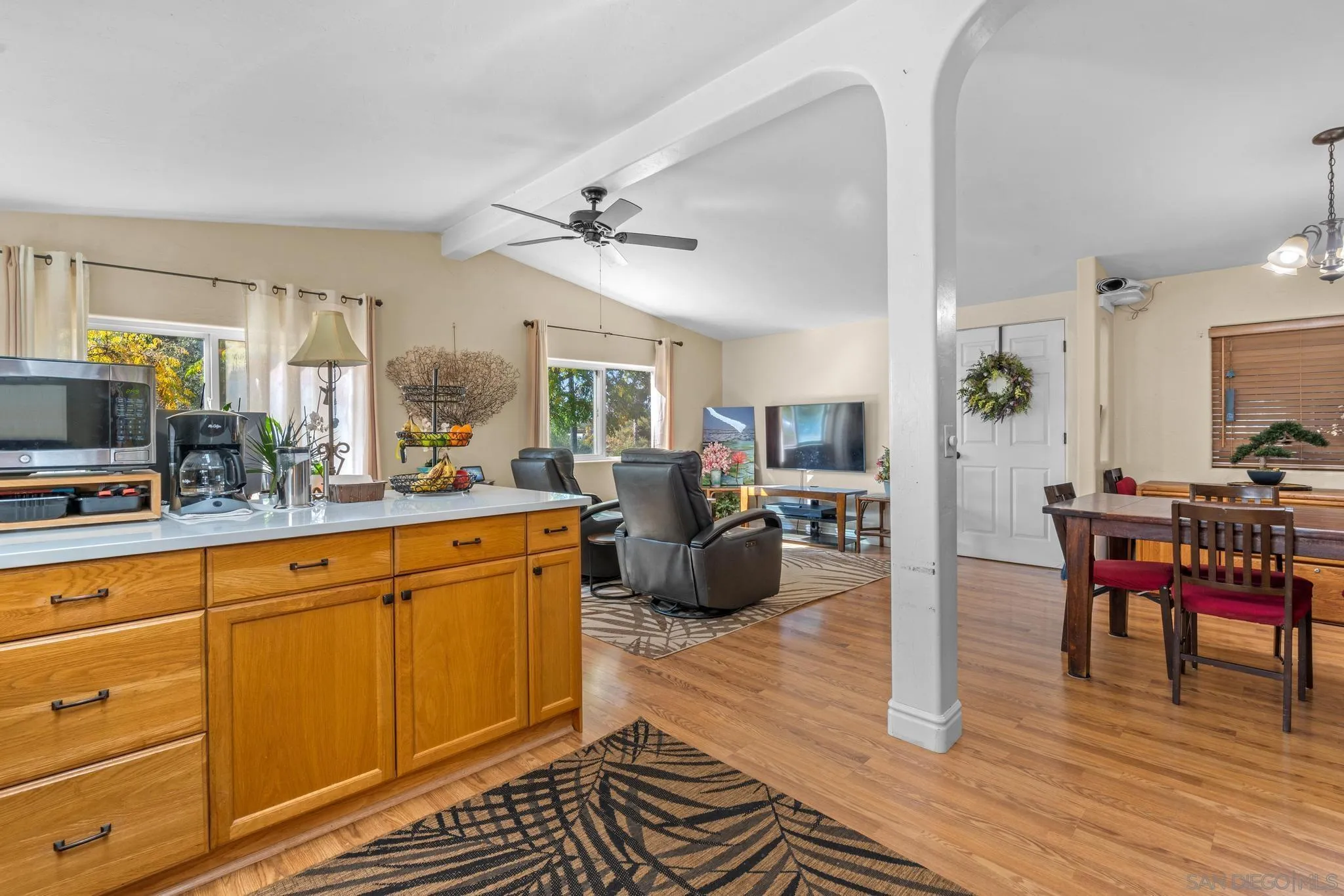 https://cdn.realtyfeed.com/cdn/127/250042424/b7a995705e1a33eb81b47d42f3e6d55c.webp