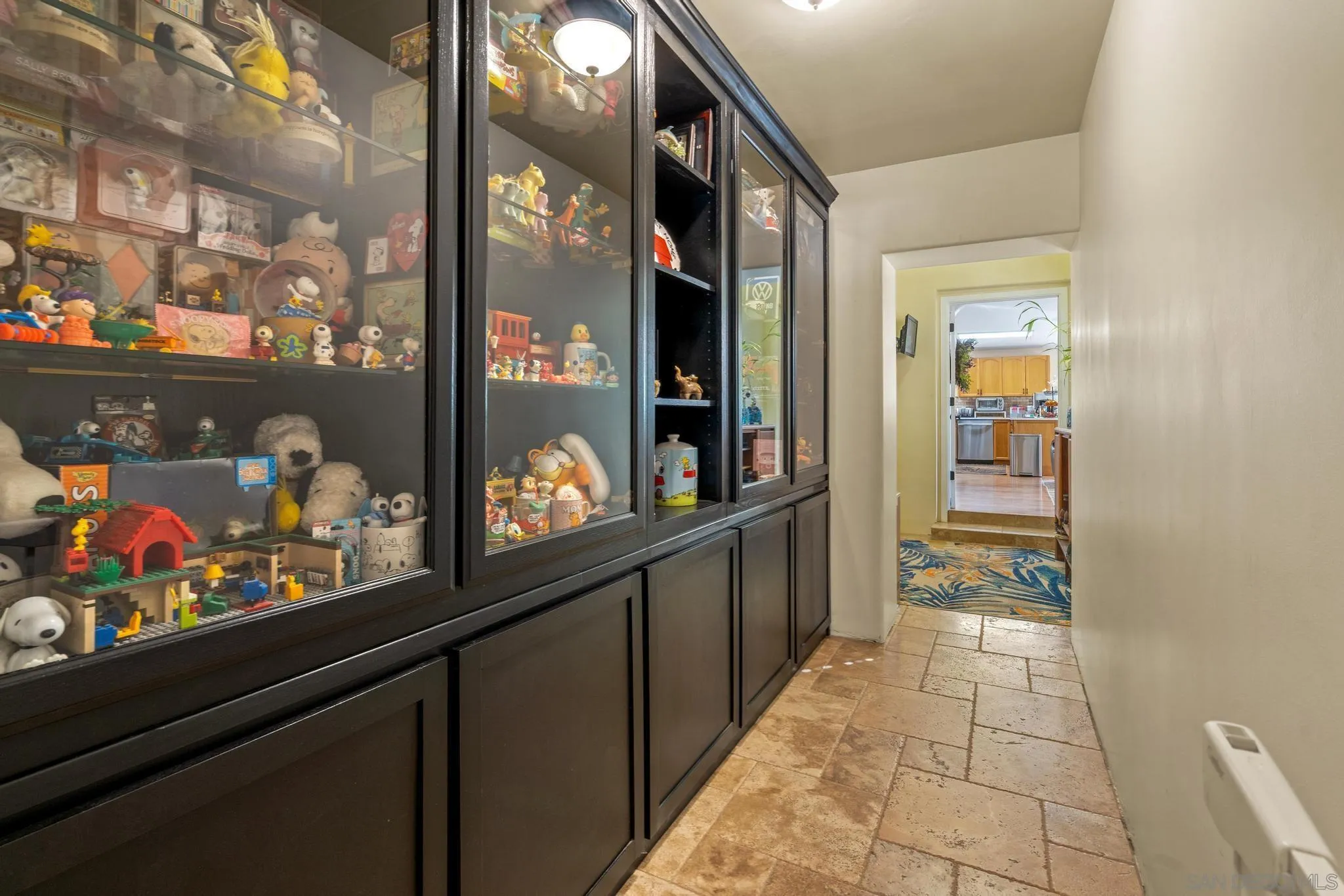 https://cdn.realtyfeed.com/cdn/127/250042424/e66af1f8dadfb0efdeda1037a586ad95.webp