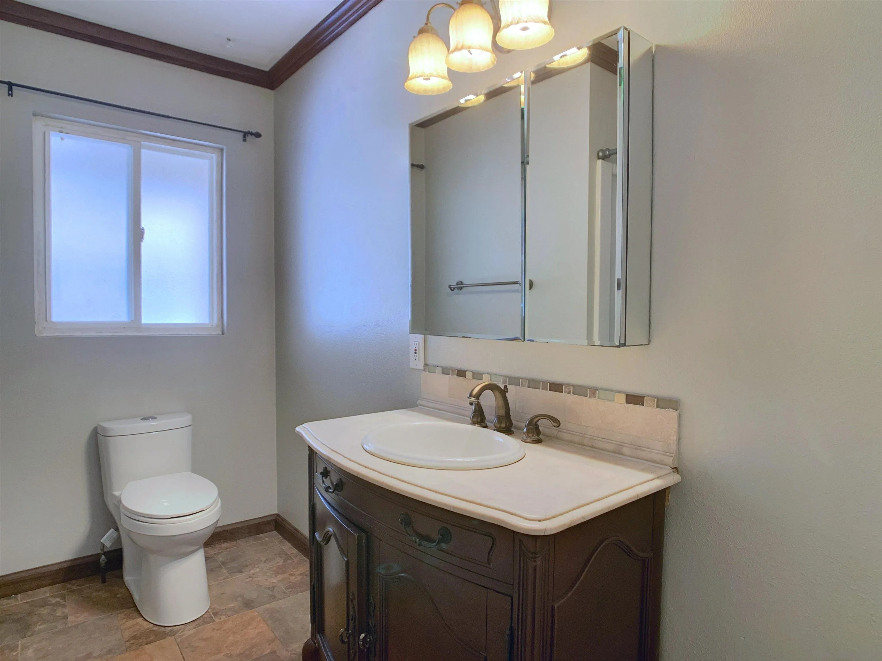 https://cdn.realtyfeed.com/cdn/127/250042428/babf927d835227f851bda9798f5e76bd.webp