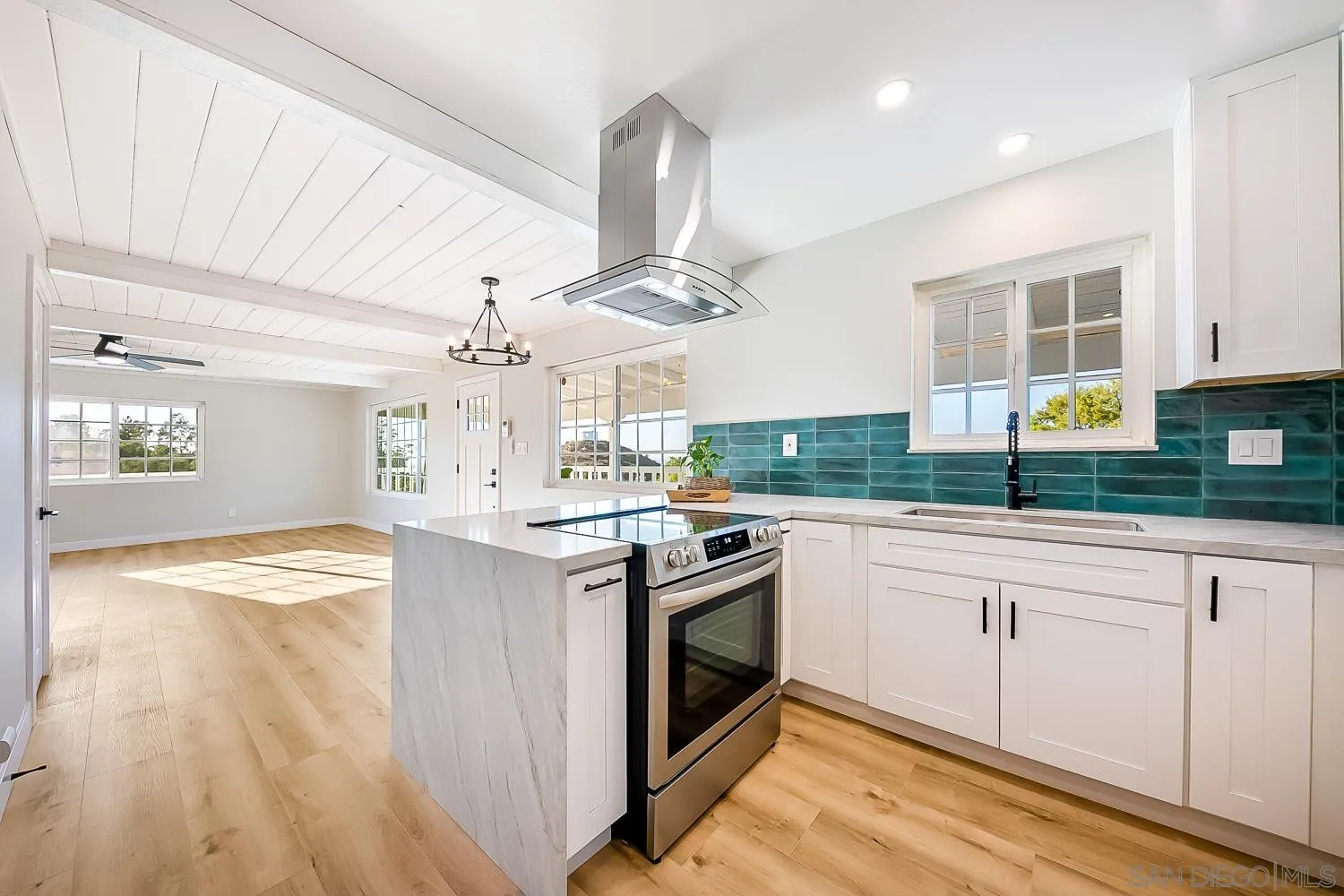 https://cdn.realtyfeed.com/cdn/127/250042429/68219fc04d915dc9bf24089fa04a0dbc.webp