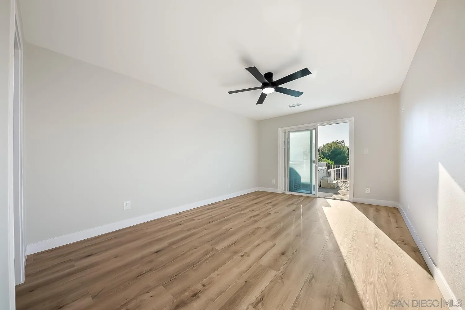 https://cdn.realtyfeed.com/cdn/127/250042429/72a413be84cc471429e5d8046c730e1f.webp