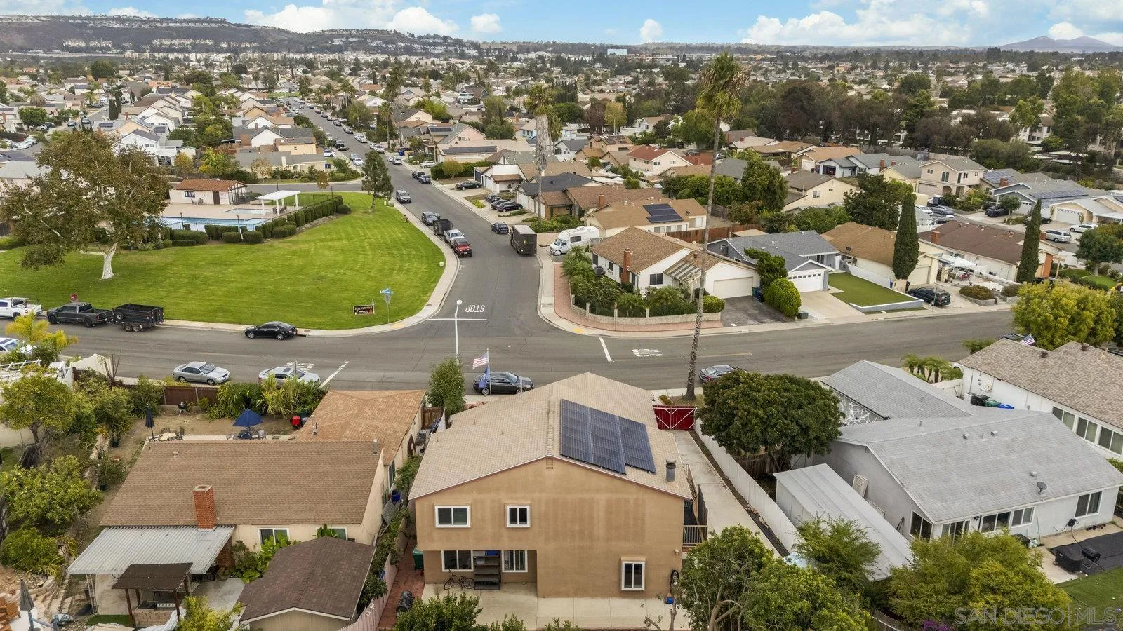 https://cdn.realtyfeed.com/cdn/127/250042430/5aca455f0dcf22f52a491260c7c3dad2.webp