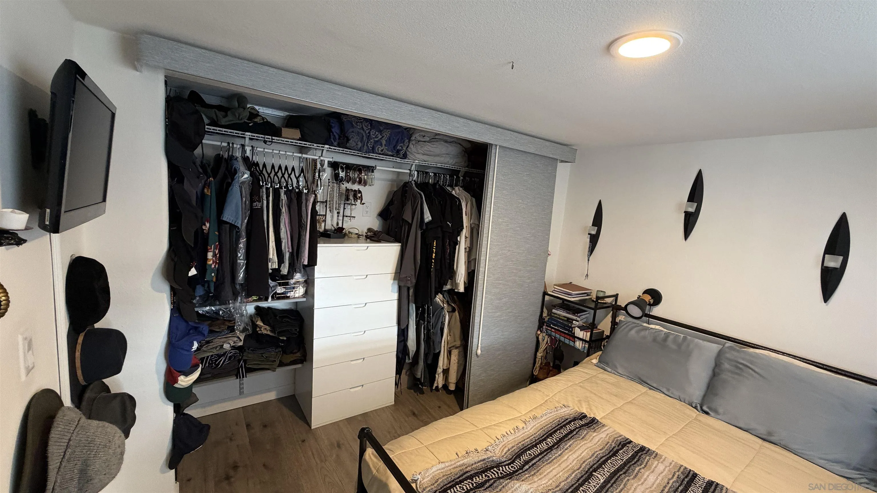 https://cdn.realtyfeed.com/cdn/127/250042440/e565ada3fc6cb2fbff538e70cb7d5feb.webp