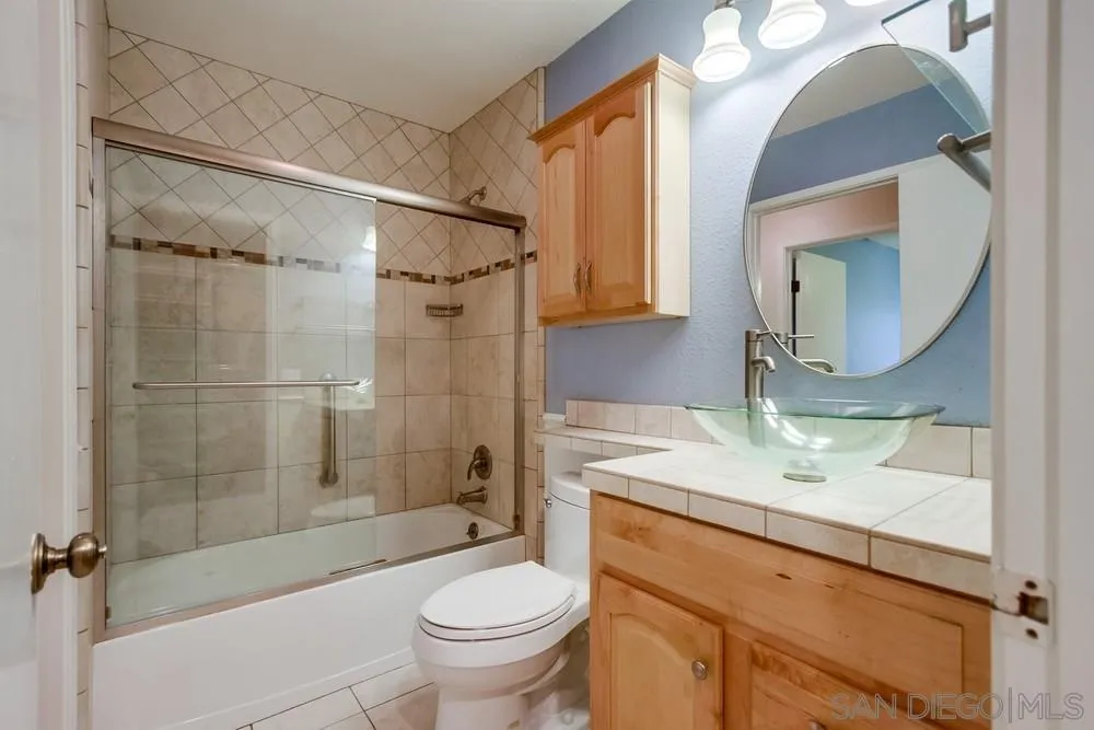 Photo #18: 250042457 Listing: Photo #18