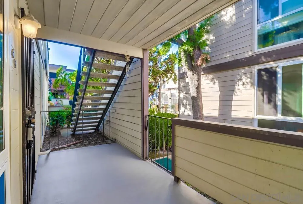 https://cdn.realtyfeed.com/cdn/127/250042457/c85c81b67decfc08fee050ef9e5d6121.webp