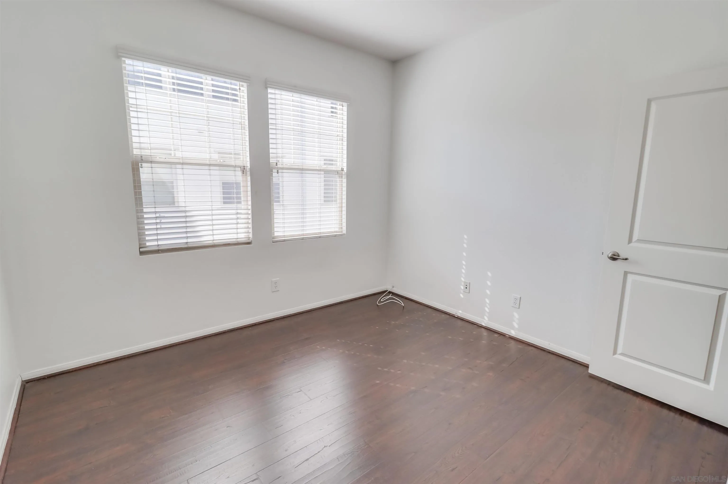 https://cdn.realtyfeed.com/cdn/127/250042458/1f03a4210d301f691cc883a7ddc3b796.webp
