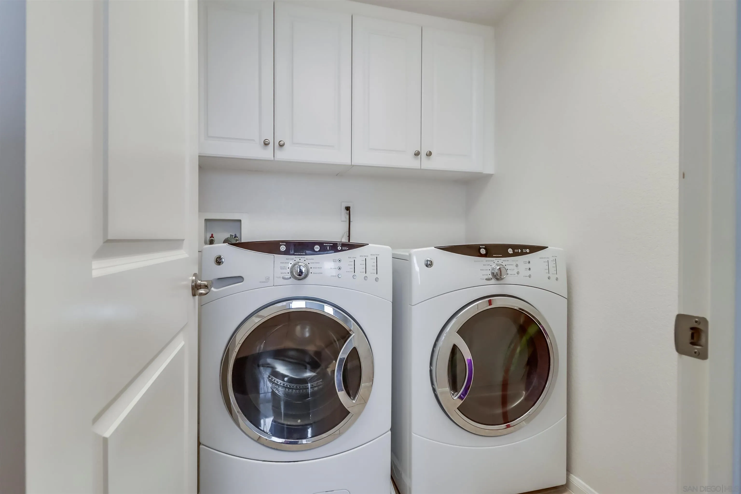https://cdn.realtyfeed.com/cdn/127/250042458/63ae67898641c4d7af7eceb30b1f8c62.webp