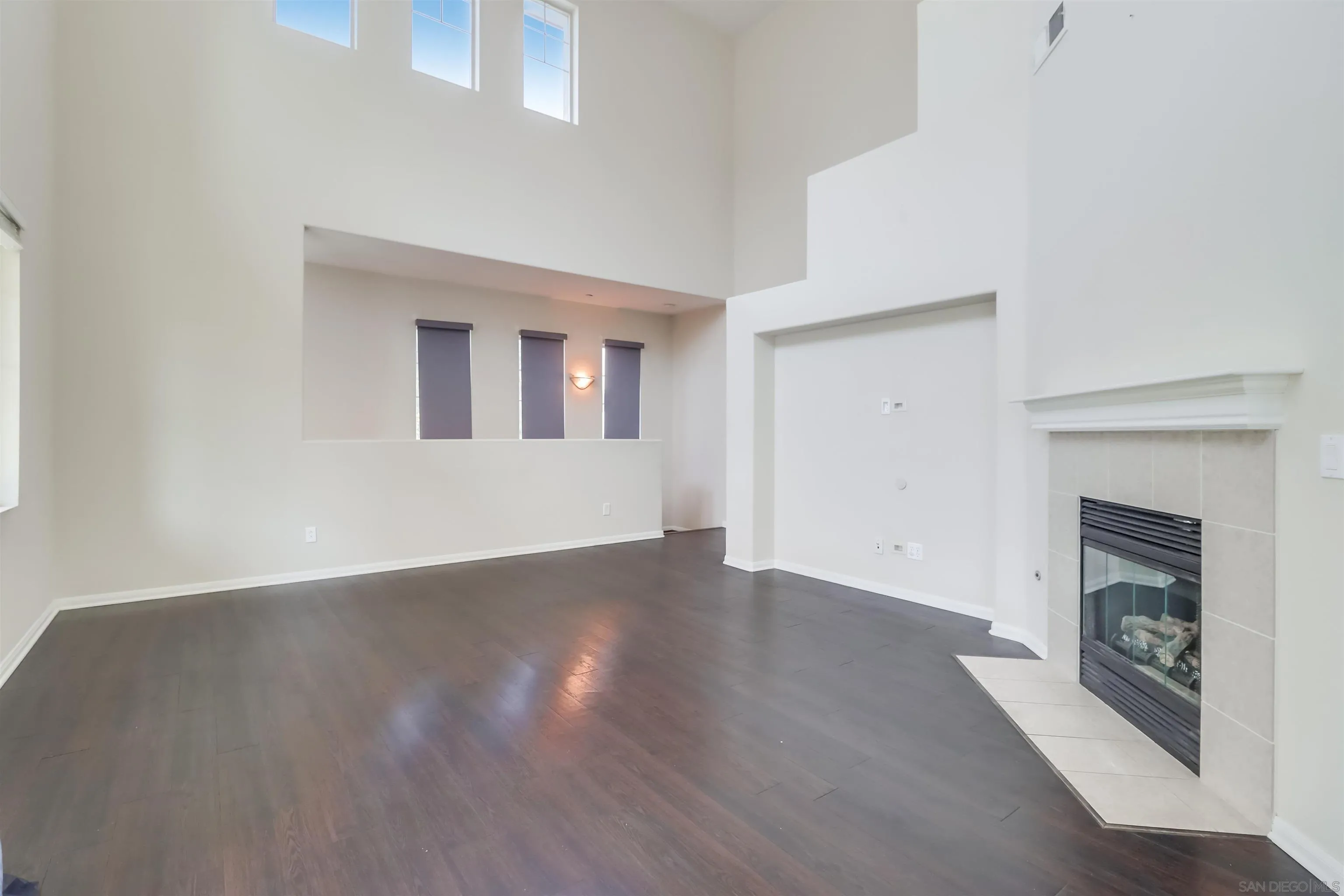 https://cdn.realtyfeed.com/cdn/127/250042458/945e9cb19db6f82ab336db0cacde0d39.webp
