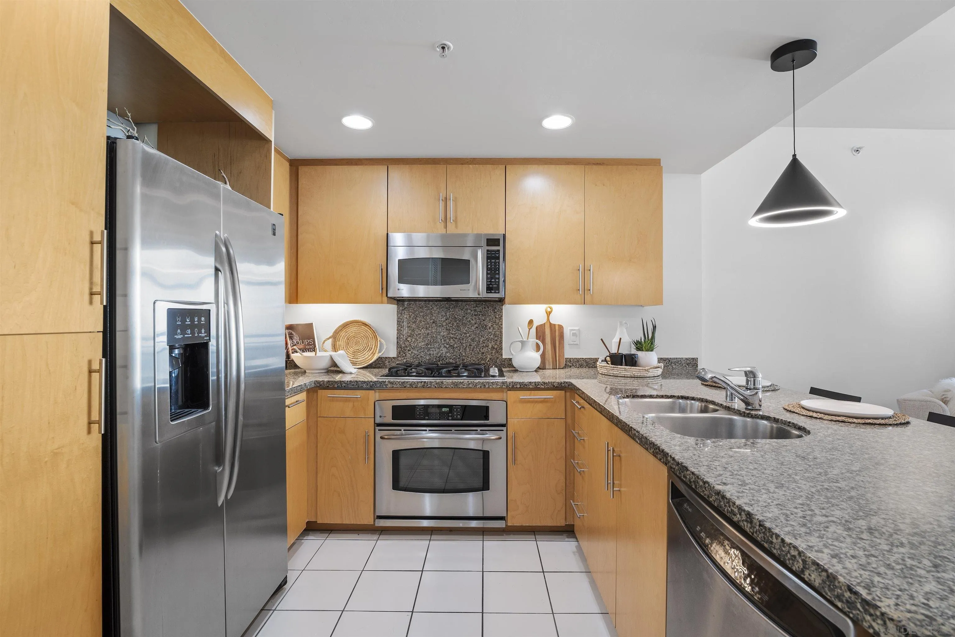 https://cdn.realtyfeed.com/cdn/127/250042470/297876c330a81c7a59d738660b6d67ad.webp