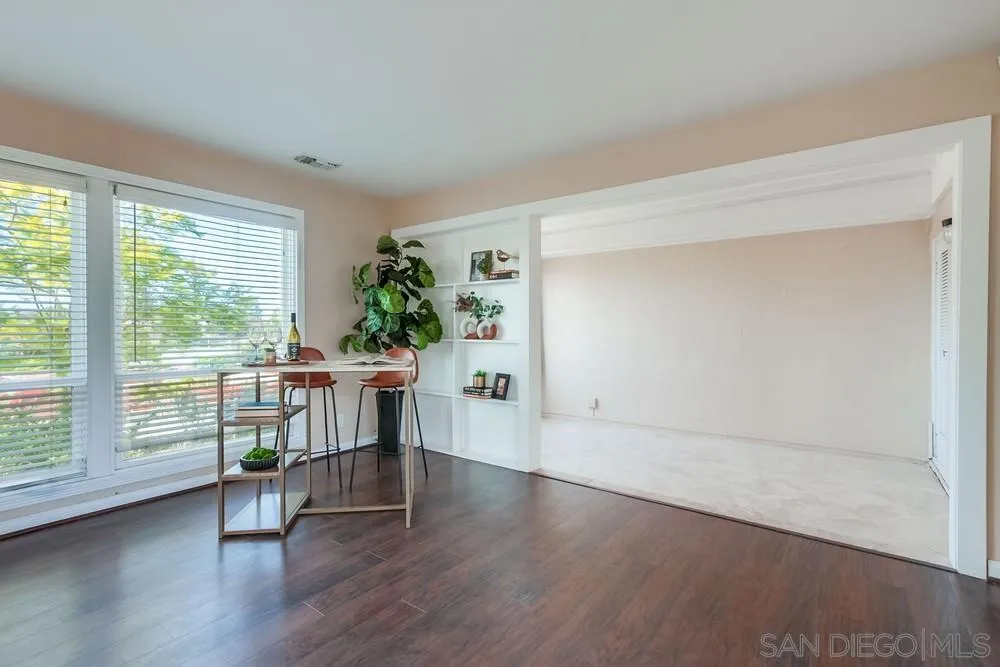 Photo #22: 250042478 Listing: Photo #22