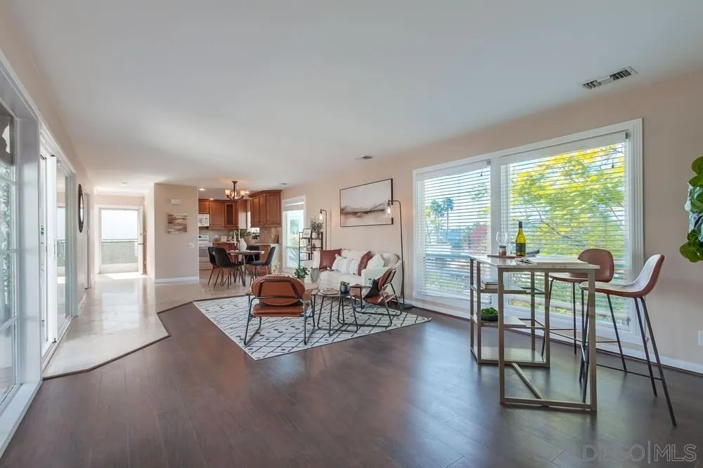 Photo #20: 250042478 Listing: Photo #20