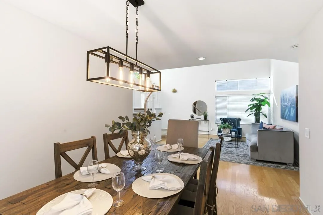 https://cdn.realtyfeed.com/cdn/127/250042491/74e7ce613c73abf1026a0b7efe1c59f4.webp