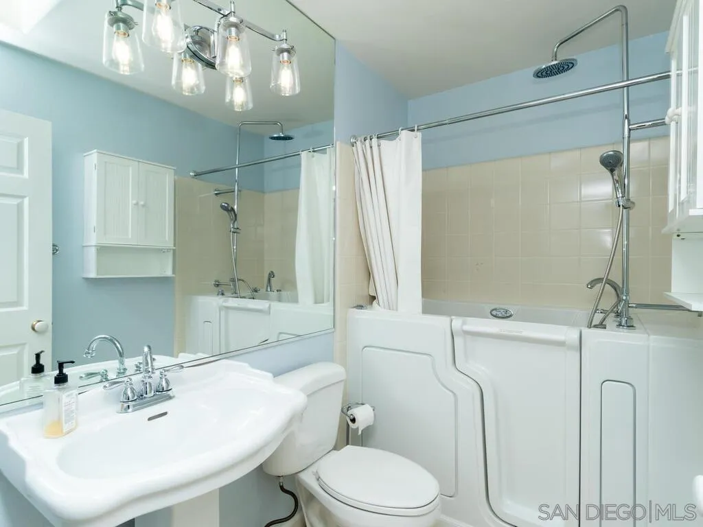 https://cdn.realtyfeed.com/cdn/127/250042495/9f42fb74d342088aed7263ccb0aa1ba5.webp