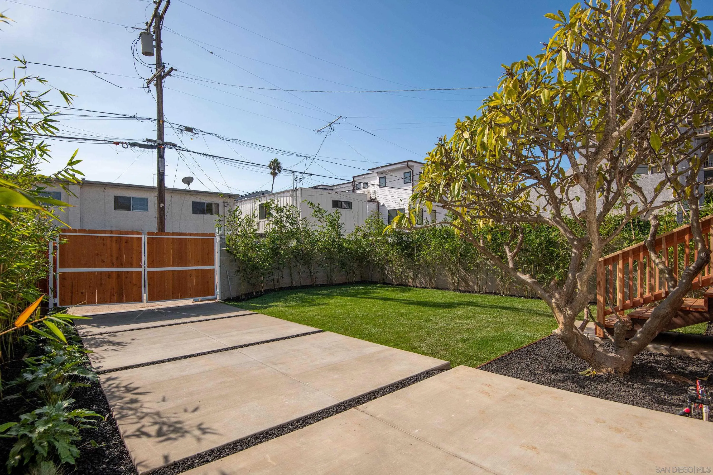 https://cdn.realtyfeed.com/cdn/127/250042517/cd615cd64f836eb1f16b1869dd05155f.webp