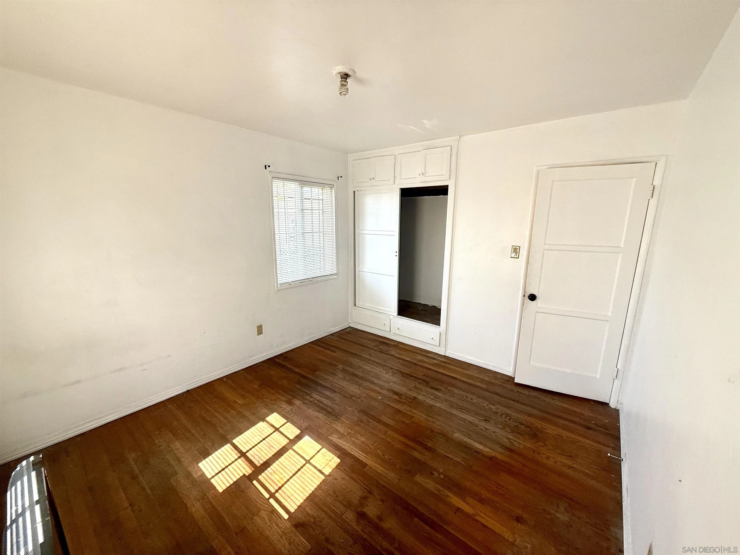 https://cdn.realtyfeed.com/cdn/127/250042518/d50b6430d4c34488ad2791190c63a5a7.webp