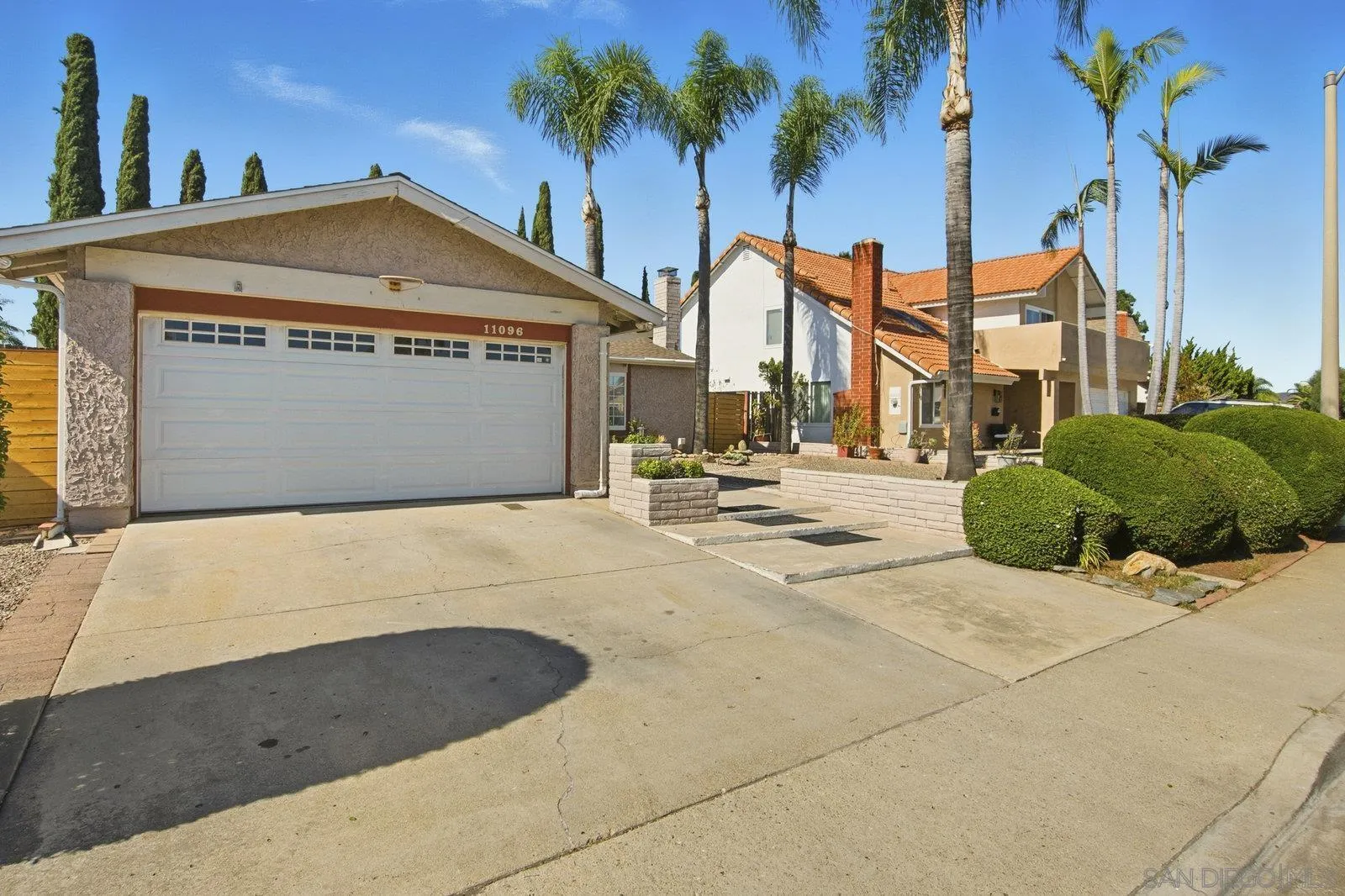 https://cdn.realtyfeed.com/cdn/127/250042524/89a13342bbf0c80d49f85fdc9ce69b65.webp