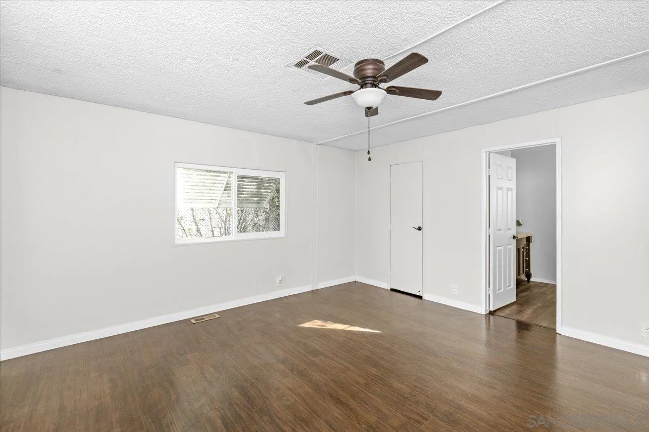 https://cdn.realtyfeed.com/cdn/127/250042525/47331b164f04f792d828a0061b0c08b4.webp