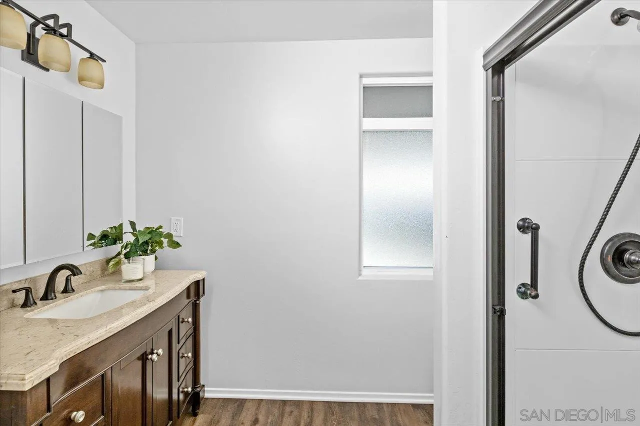 https://cdn.realtyfeed.com/cdn/127/250042525/ff149454a5c10f6390ef5a7914657887.webp