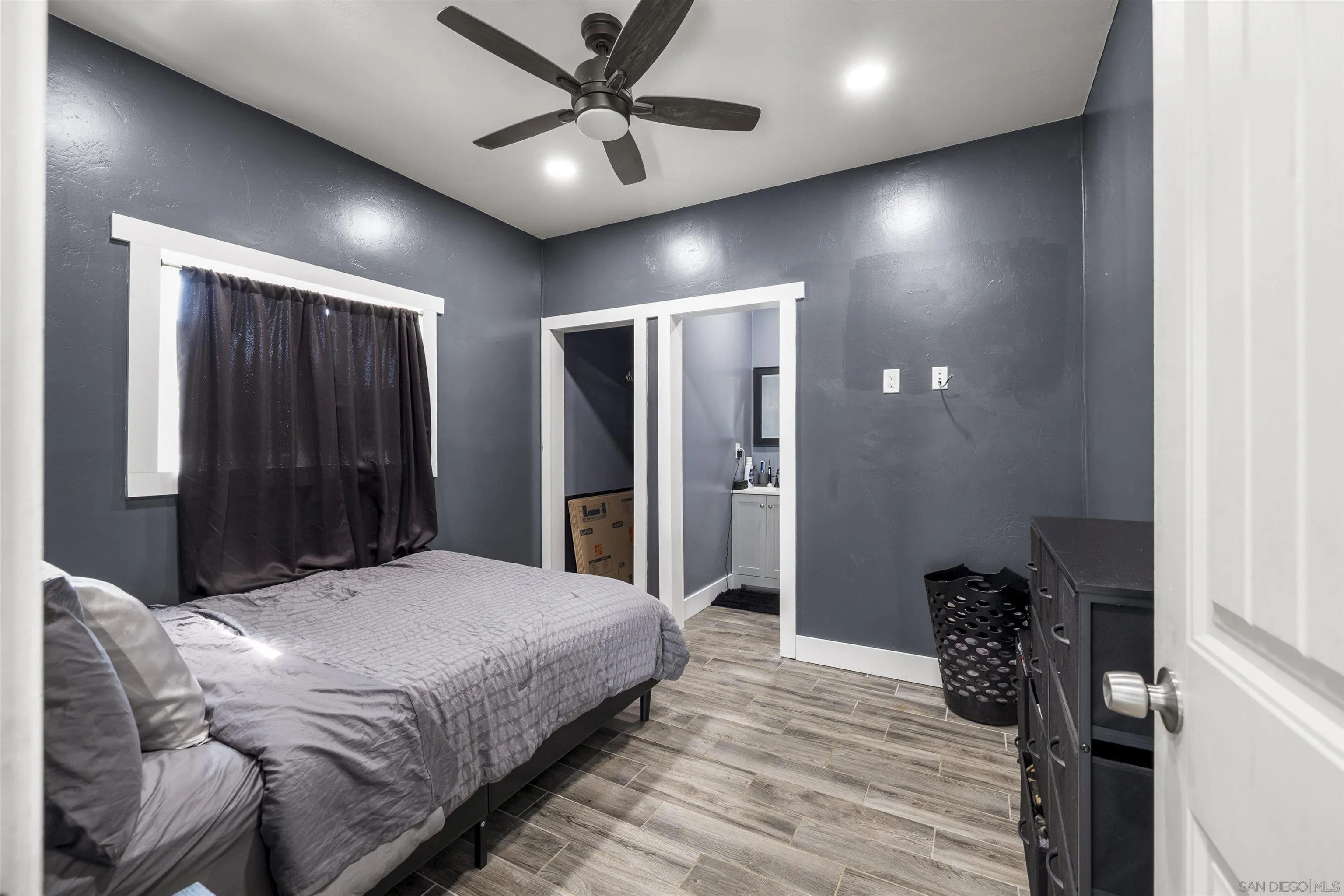 https://cdn.realtyfeed.com/cdn/127/250042531/fd8d40e77832dceb56e27e4197a7a6db.webp