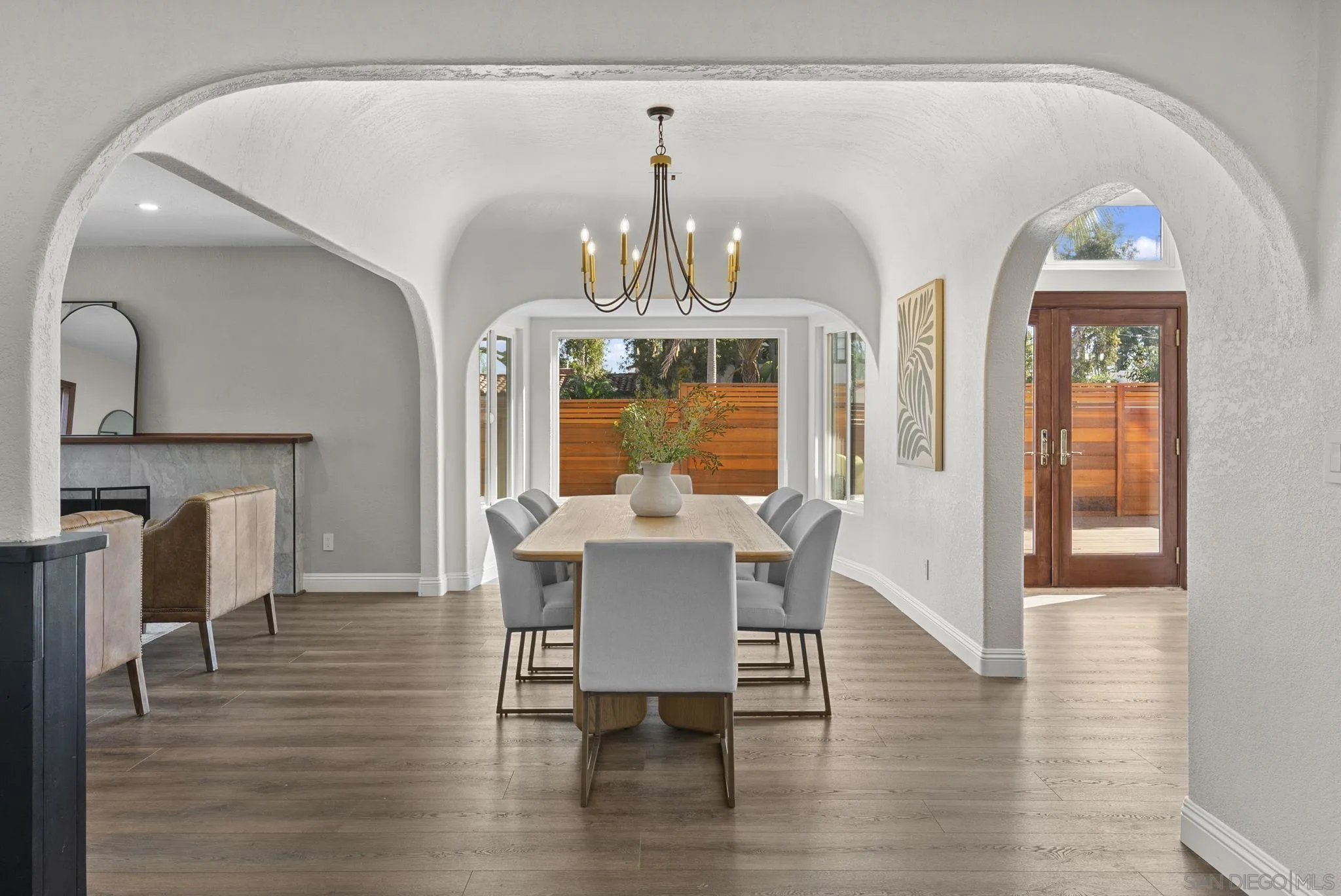 https://cdn.realtyfeed.com/cdn/127/250042533/d72b91e7e0c22eb1c27e268ec234ee0d.webp