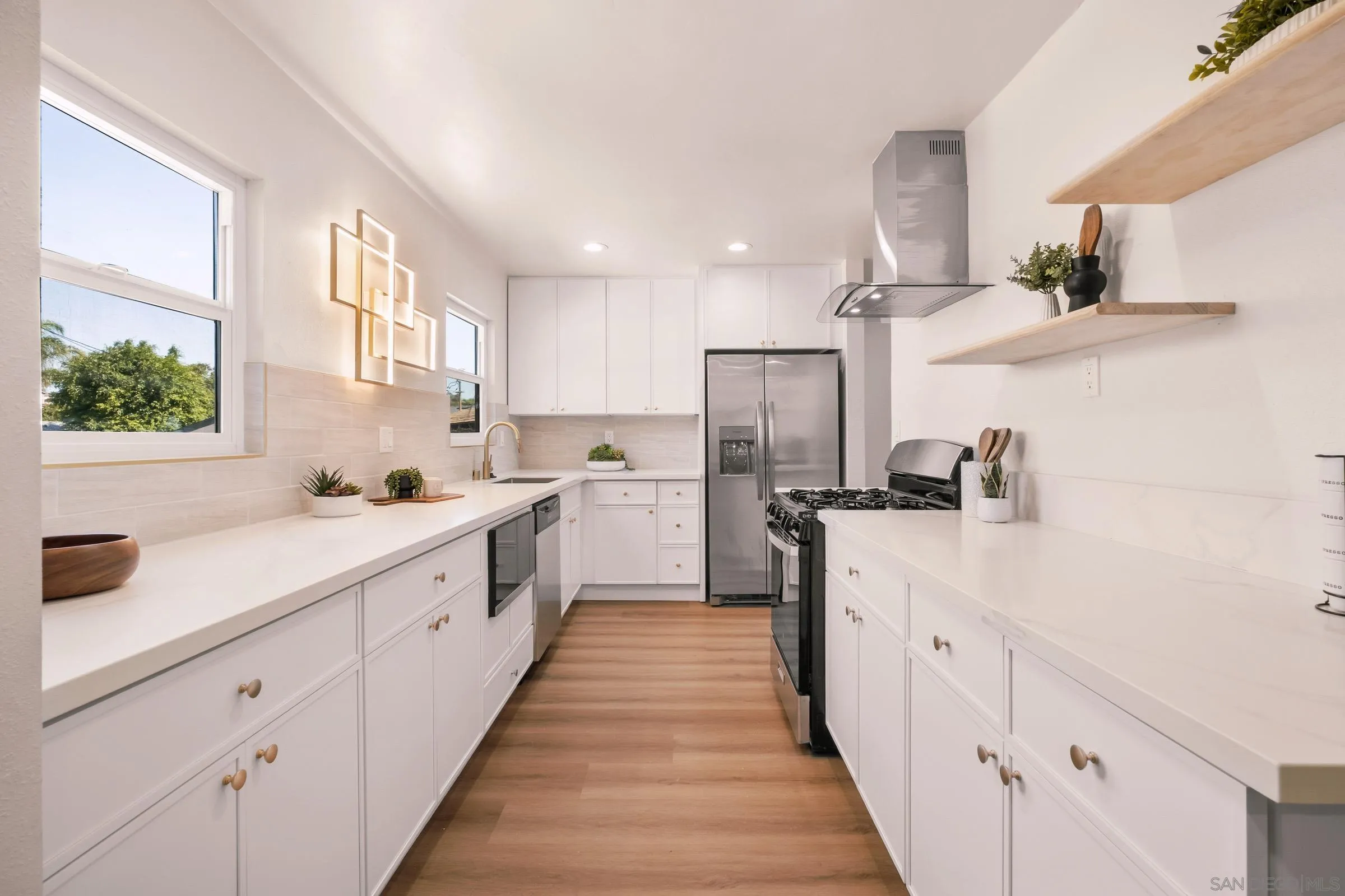 https://cdn.realtyfeed.com/cdn/127/250042536/0ca09bf67d3a38f9dfc6630dec997dd3.webp