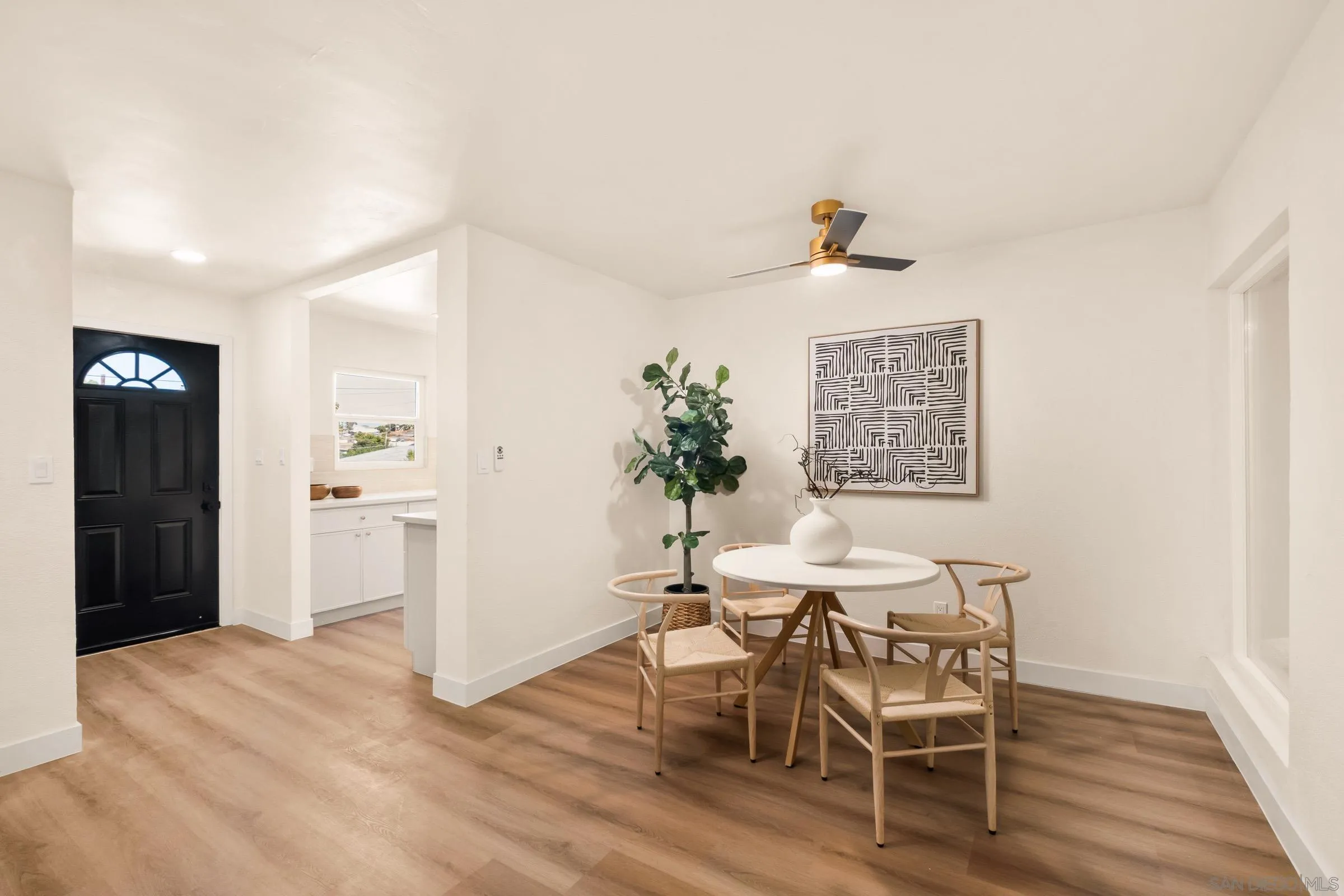 https://cdn.realtyfeed.com/cdn/127/250042536/a7c0ccc3485219bf6b55ea8718c15ade.webp