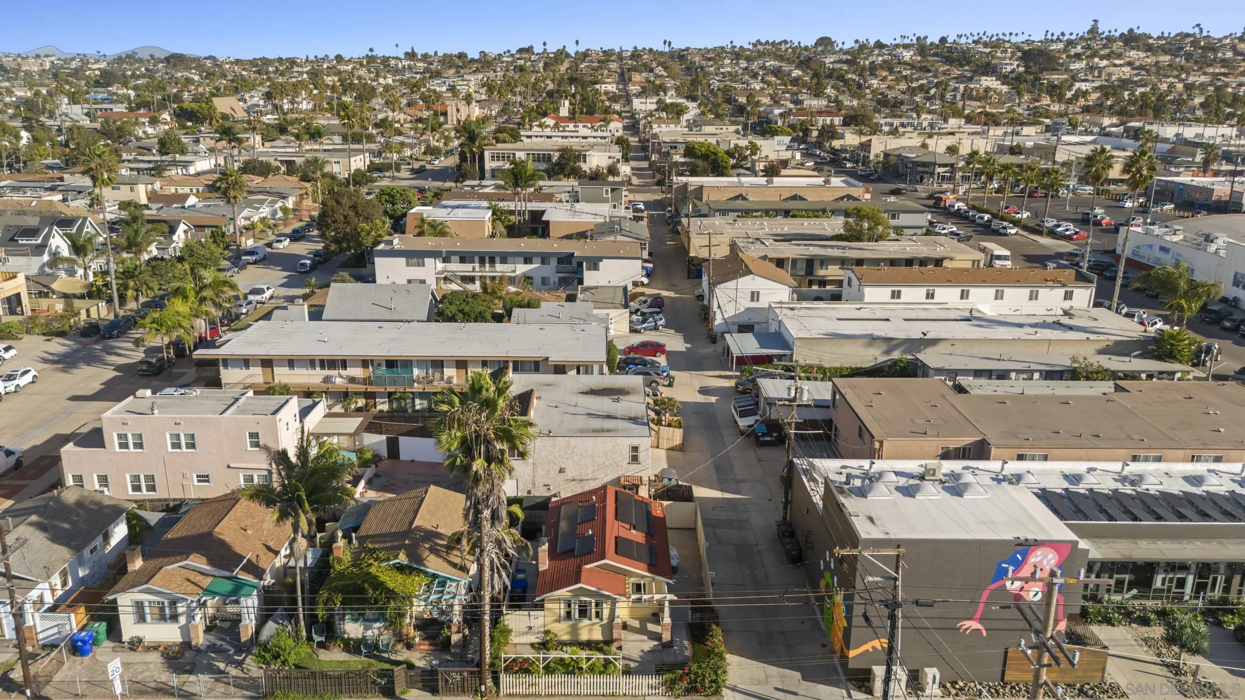 https://cdn.realtyfeed.com/cdn/127/250042538/6a48e65d09d37ae5af55b9fa1f0b171d.webp