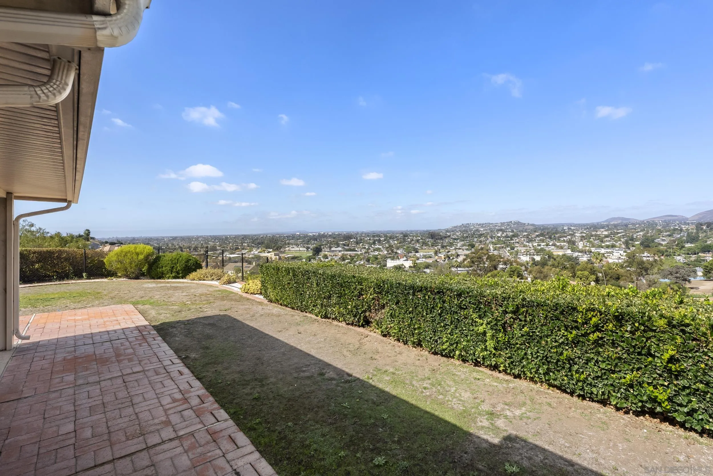 https://cdn.realtyfeed.com/cdn/127/250042544/b76b06847e7dd499ef9091f5405ddcc4.webp