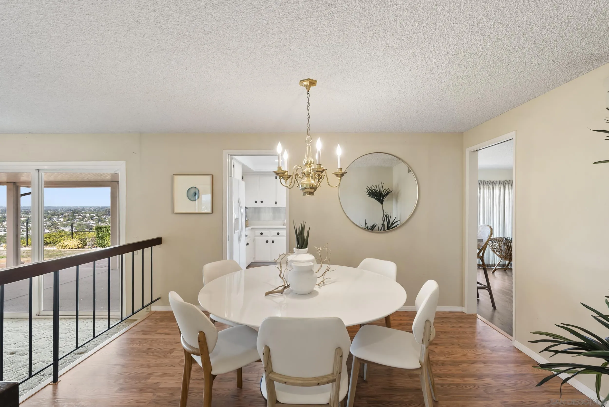 https://cdn.realtyfeed.com/cdn/127/250042544/ea82b5914411d8319c9169100659e619.webp