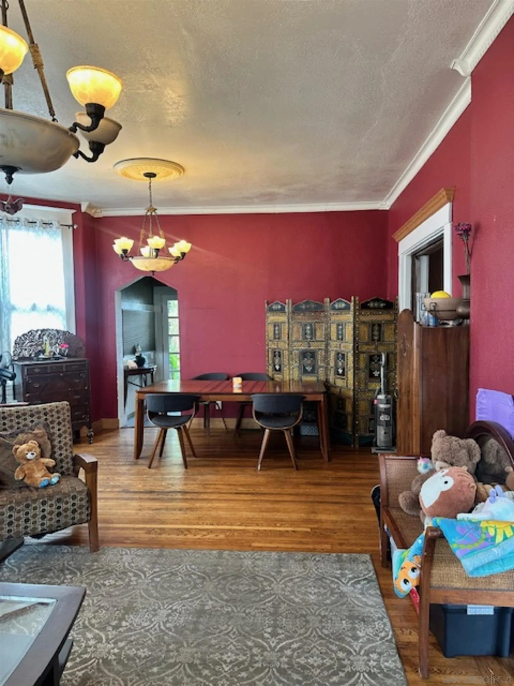 https://cdn.realtyfeed.com/cdn/127/250042562/66f04f2cef6b1d4215443b16e54659e0.webp