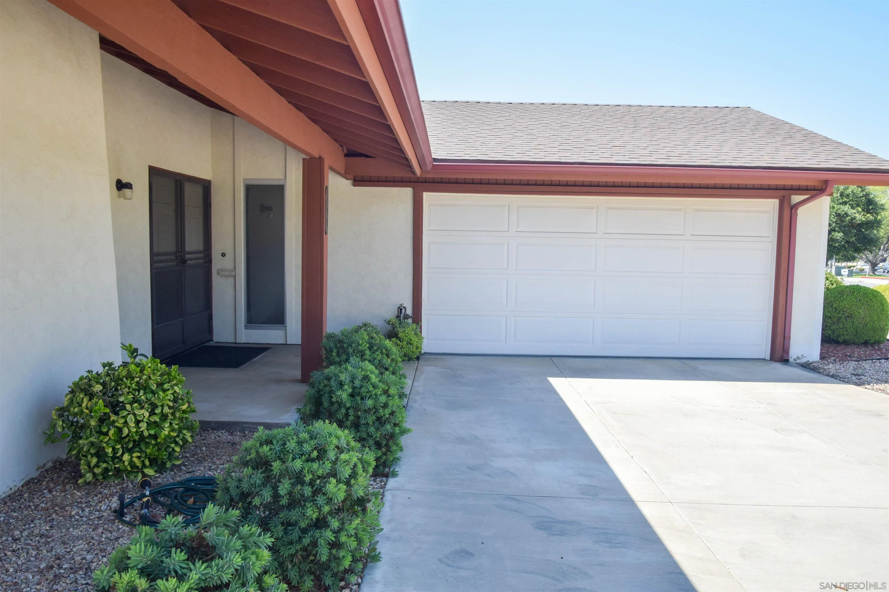 https://cdn.realtyfeed.com/cdn/127/250042564/170b6c8f94ebb9431ceb4b2eea28ef5e.webp