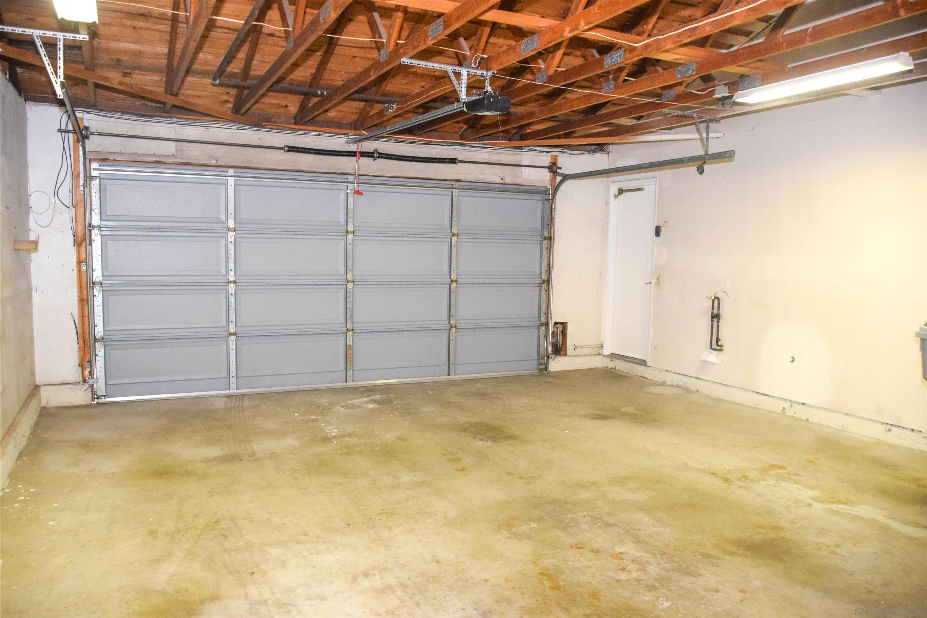 https://cdn.realtyfeed.com/cdn/127/250042564/6800368059553772912f6b56e7dd600e.webp