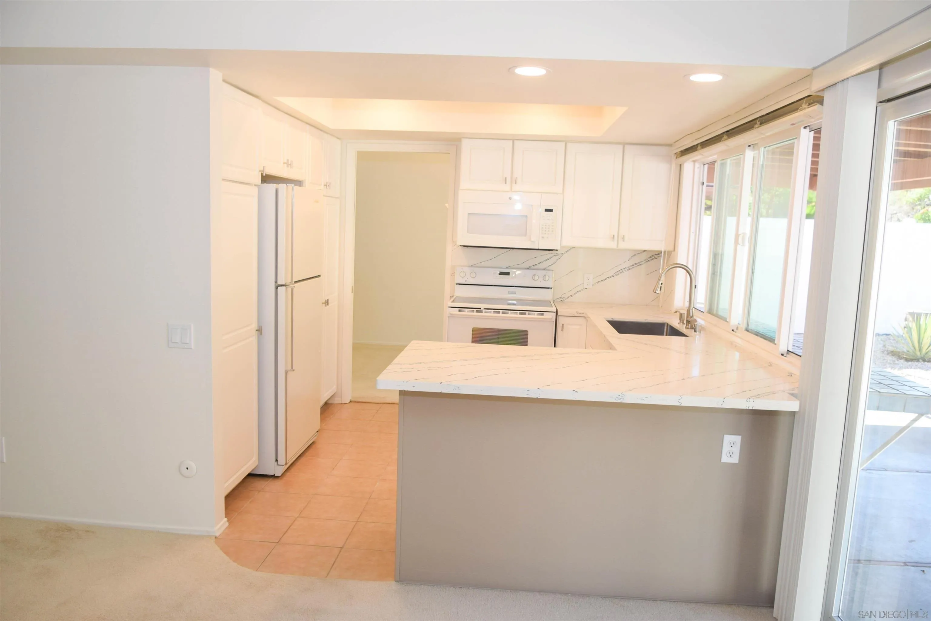 https://cdn.realtyfeed.com/cdn/127/250042564/b1c1381e28371436a06da0bb30ae948e.webp