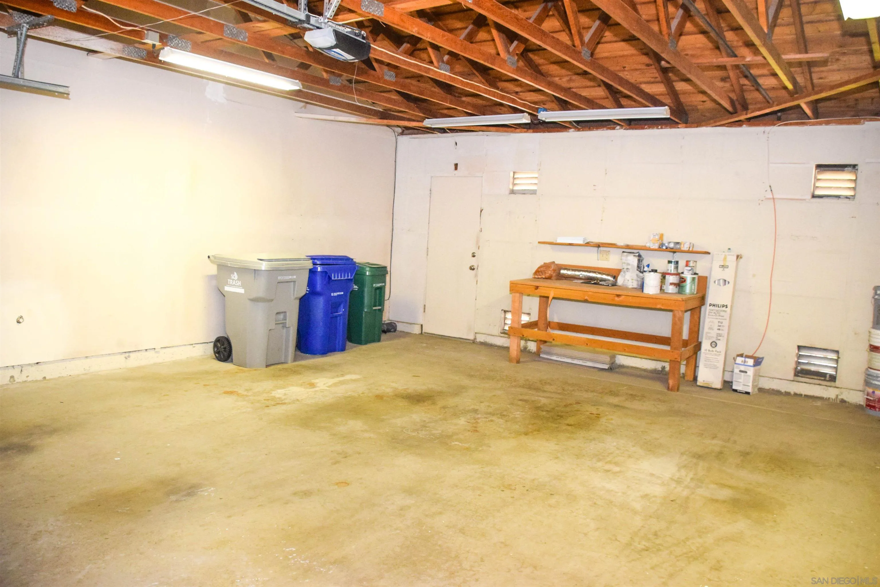 https://cdn.realtyfeed.com/cdn/127/250042564/c970b8ce57f8b82e96745c62a234c817.webp