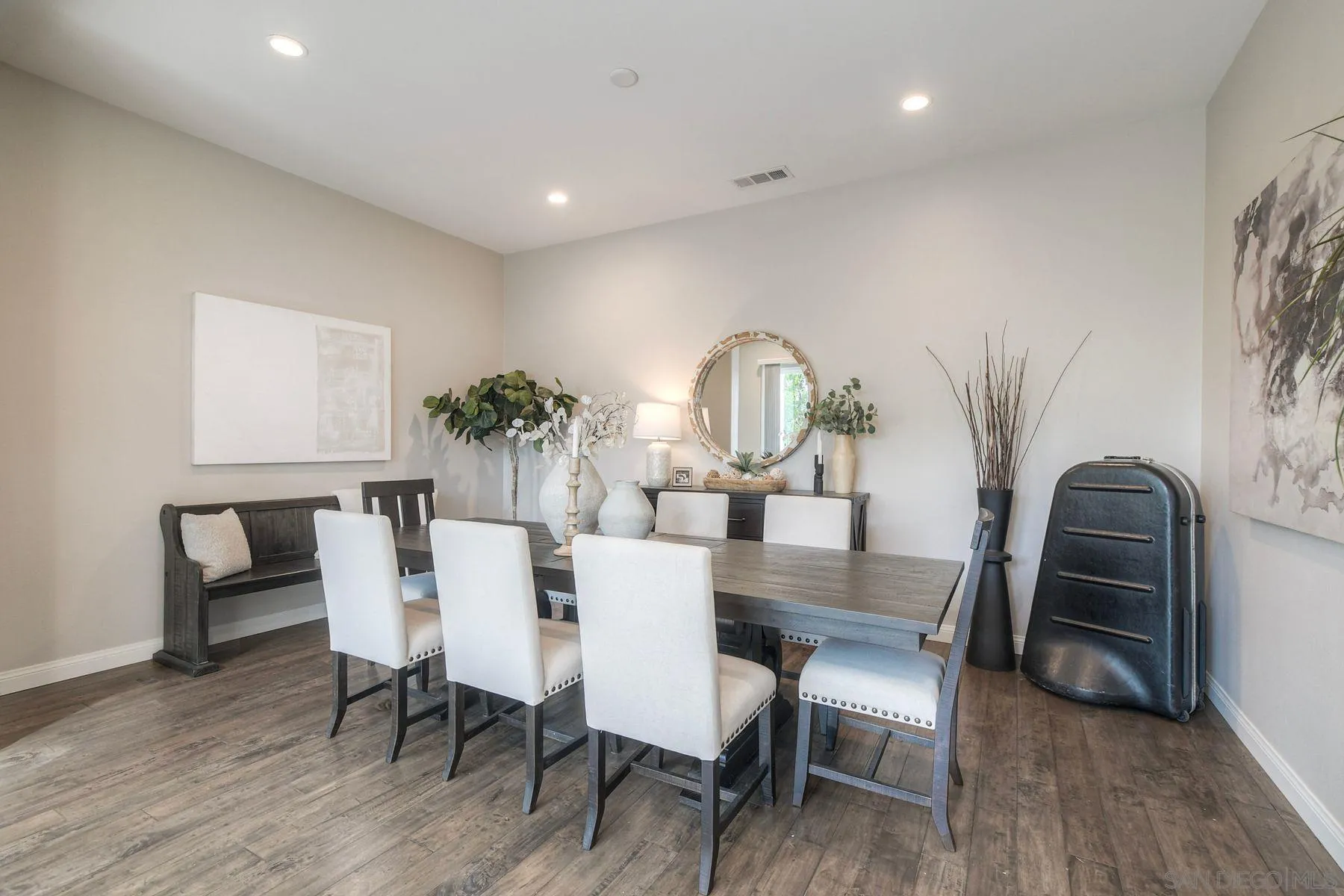https://cdn.realtyfeed.com/cdn/127/250042566/695a21c1397ed153adc2c13c45d30f0c.webp
