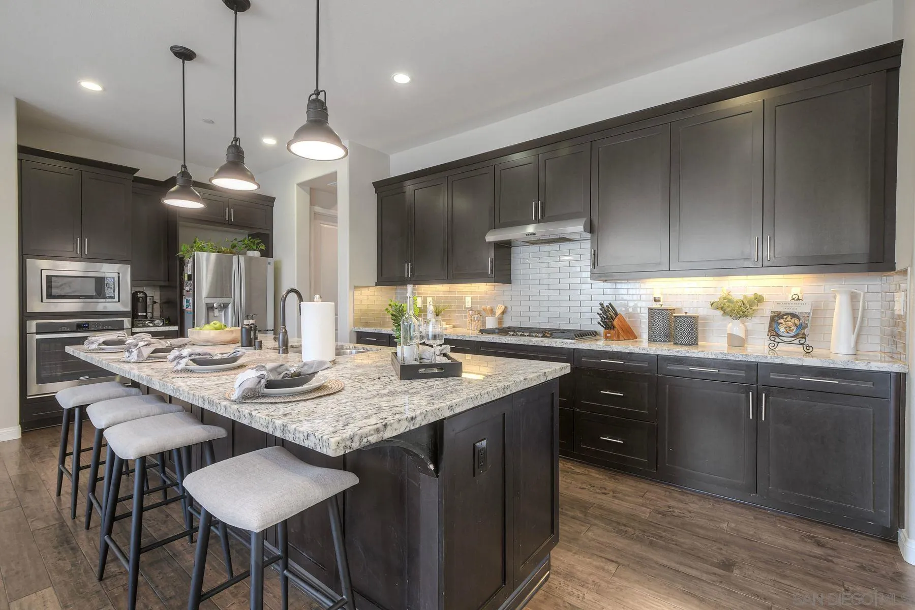 https://cdn.realtyfeed.com/cdn/127/250042566/d9f3469a4e46d293c2acef3acae5cbbd.webp