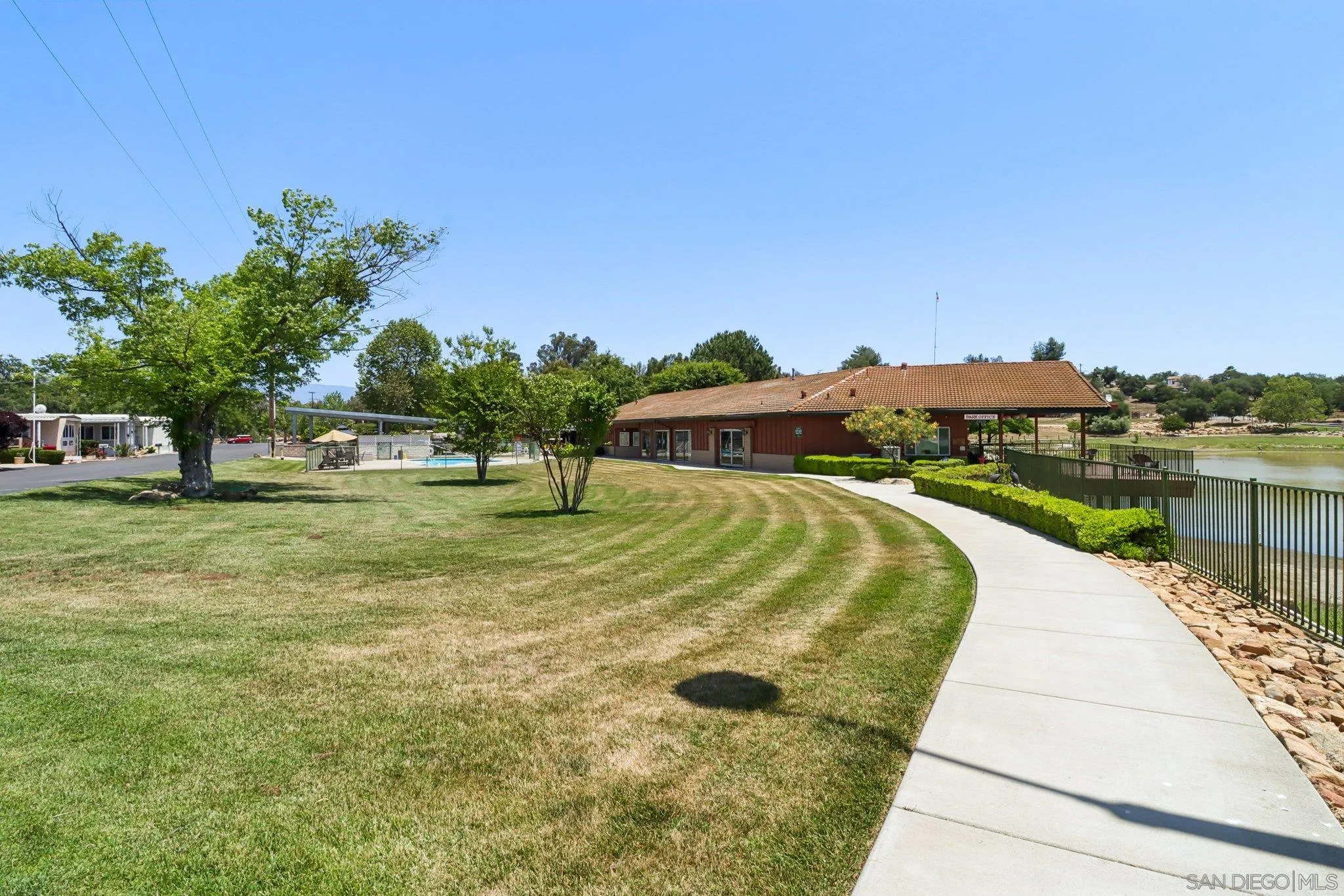 https://cdn.realtyfeed.com/cdn/127/250042568/055167cc97e9e6d5e208a76f8322539d.webp