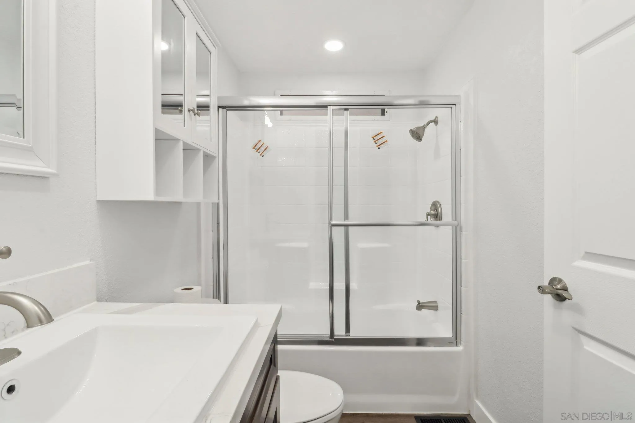 https://cdn.realtyfeed.com/cdn/127/250042568/888853fe47bb26211052050afa2ab189.webp