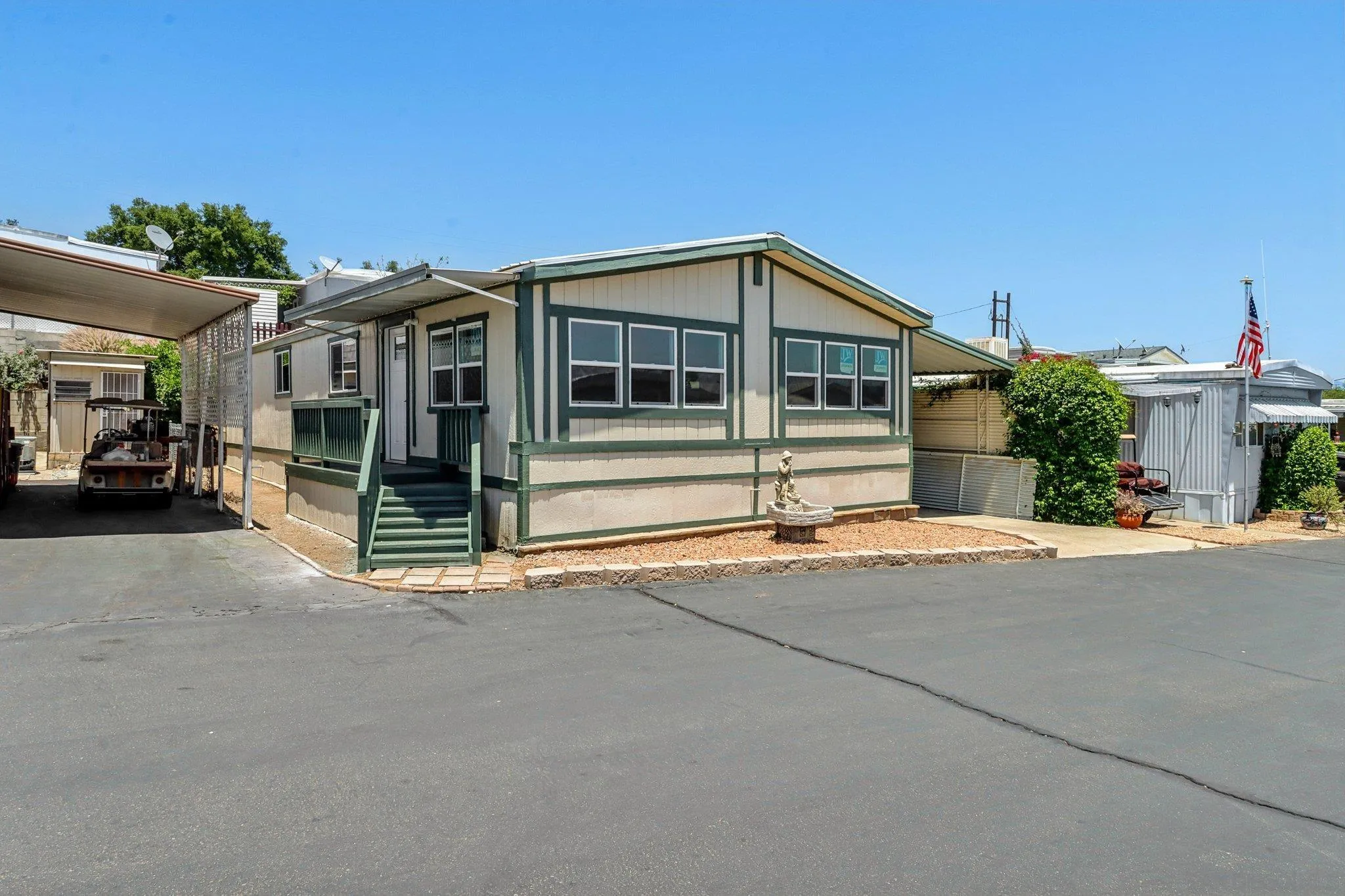https://cdn.realtyfeed.com/cdn/127/250042568/c9f19b4c0d021ecdd8155124de60b17d.webp