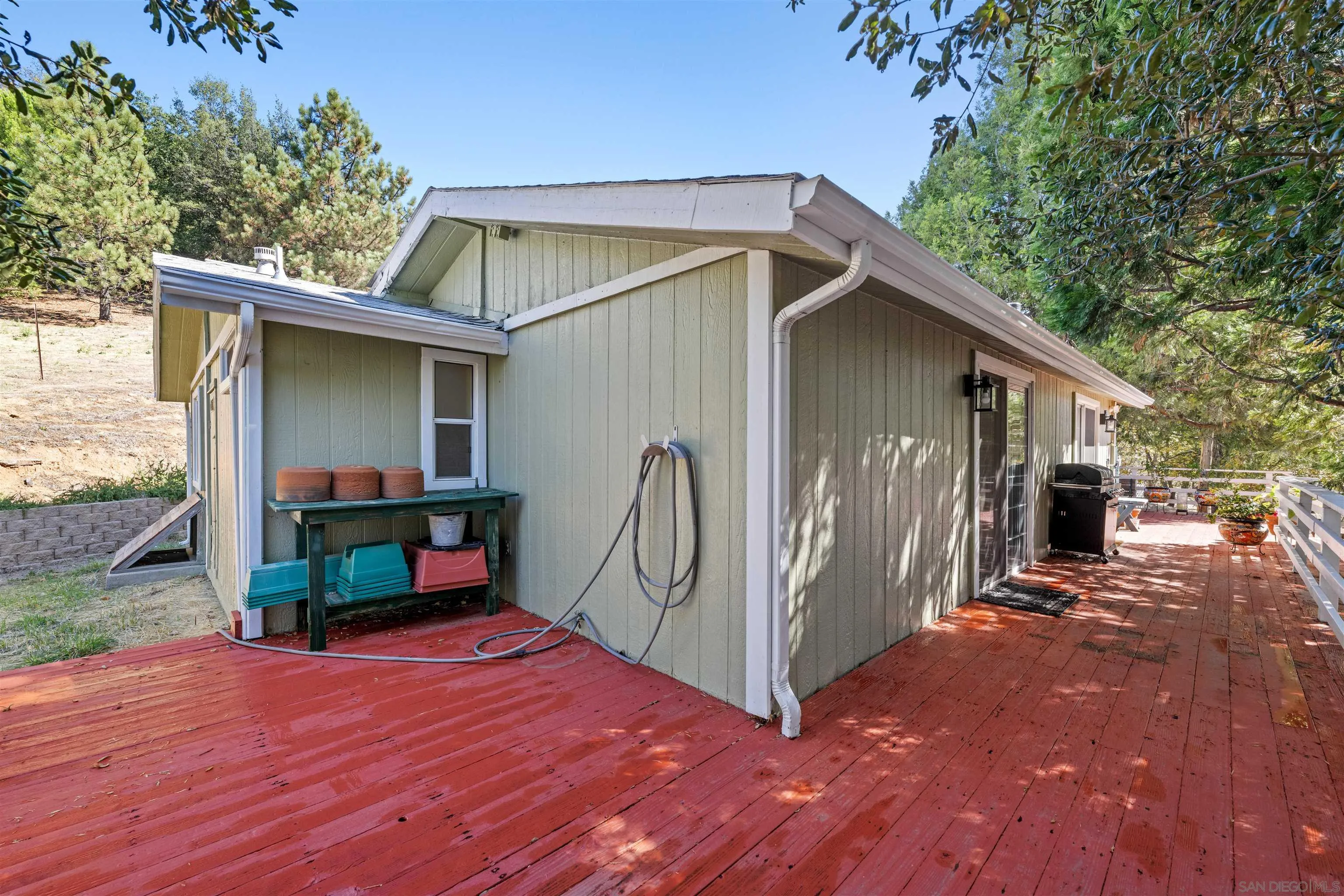 https://cdn.realtyfeed.com/cdn/127/250042571/71fee05dbe4934cd18fefc5fe98b73b8.webp