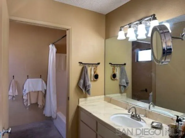 Photo #3: 250042572 Listing: Photo #3