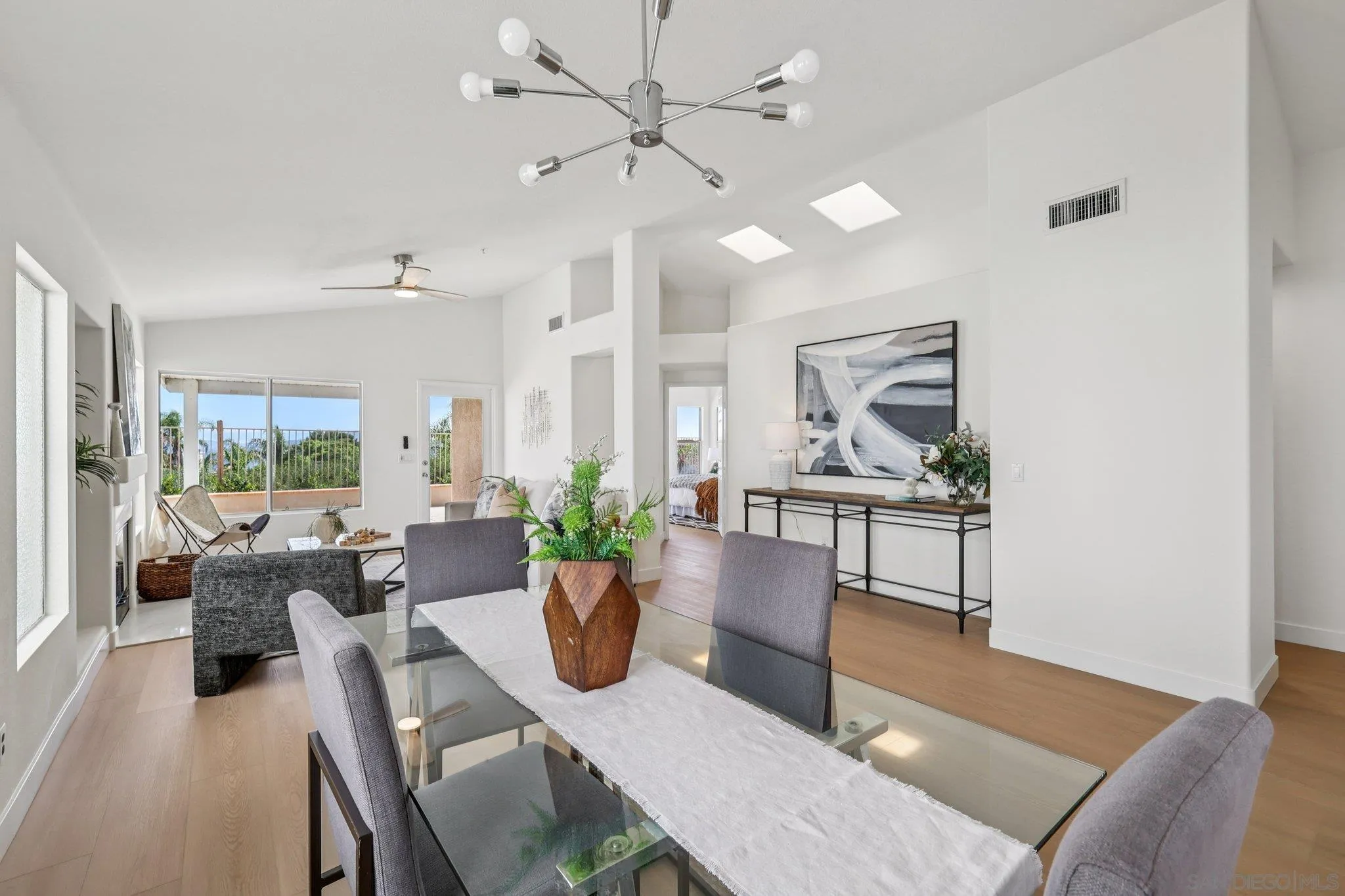 https://cdn.realtyfeed.com/cdn/127/250042581/33020ba2404b0b45046cb9c9af1ed1fc.webp