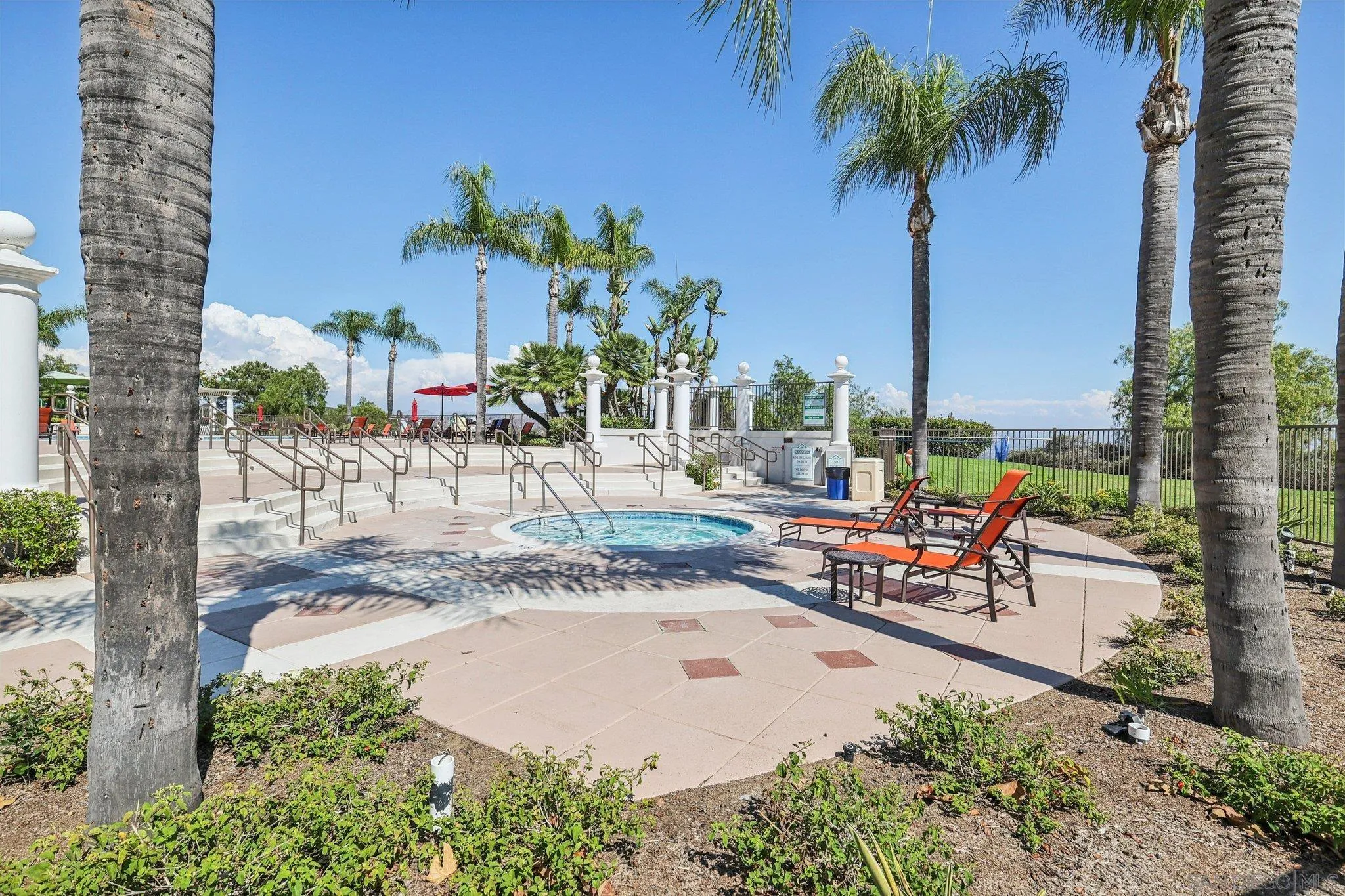https://cdn.realtyfeed.com/cdn/127/250042581/782e0d55370ddb9a886ec7bf434c0386.webp