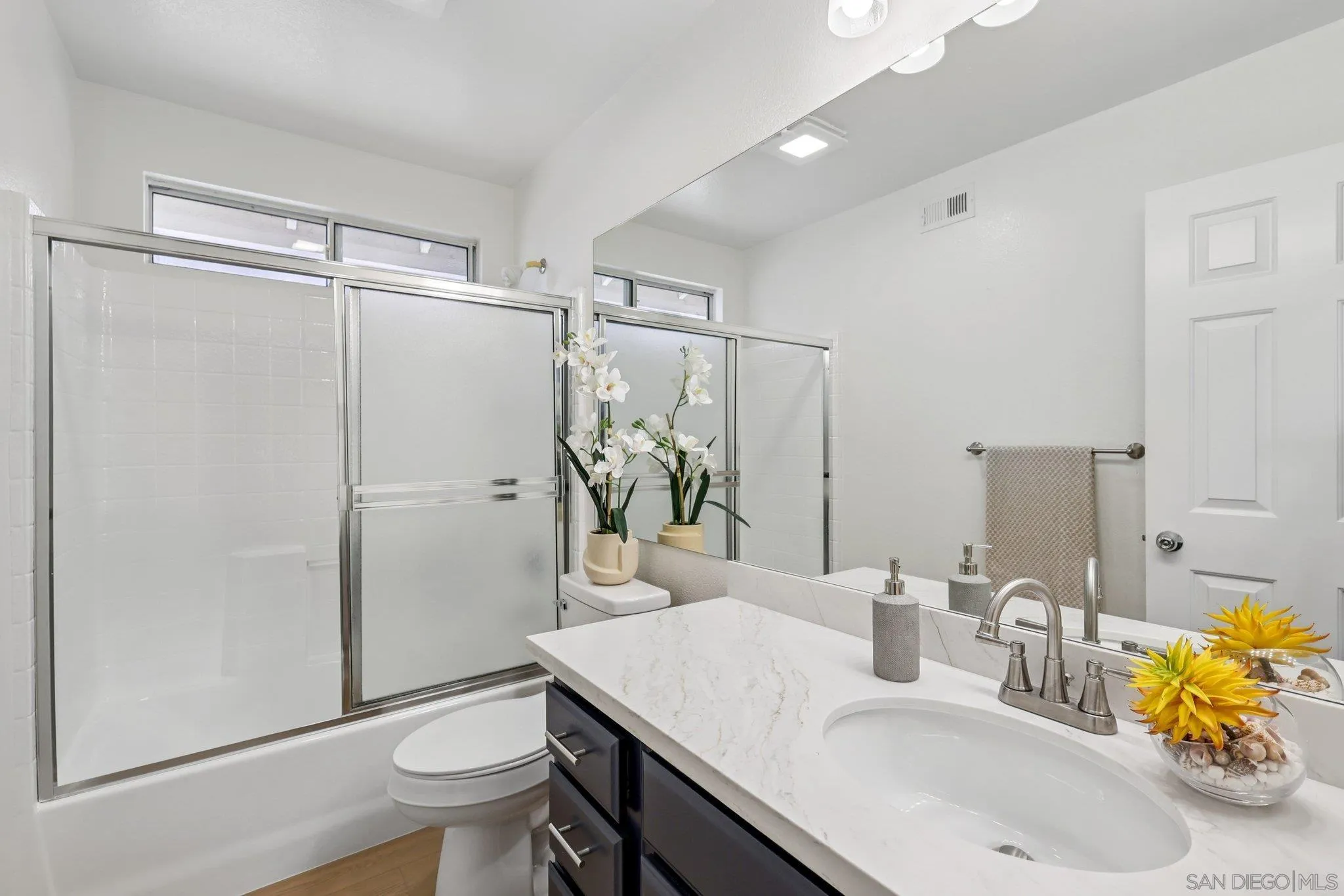 https://cdn.realtyfeed.com/cdn/127/250042581/98a574d1707b137dd1f0d2a1da6ea734.webp