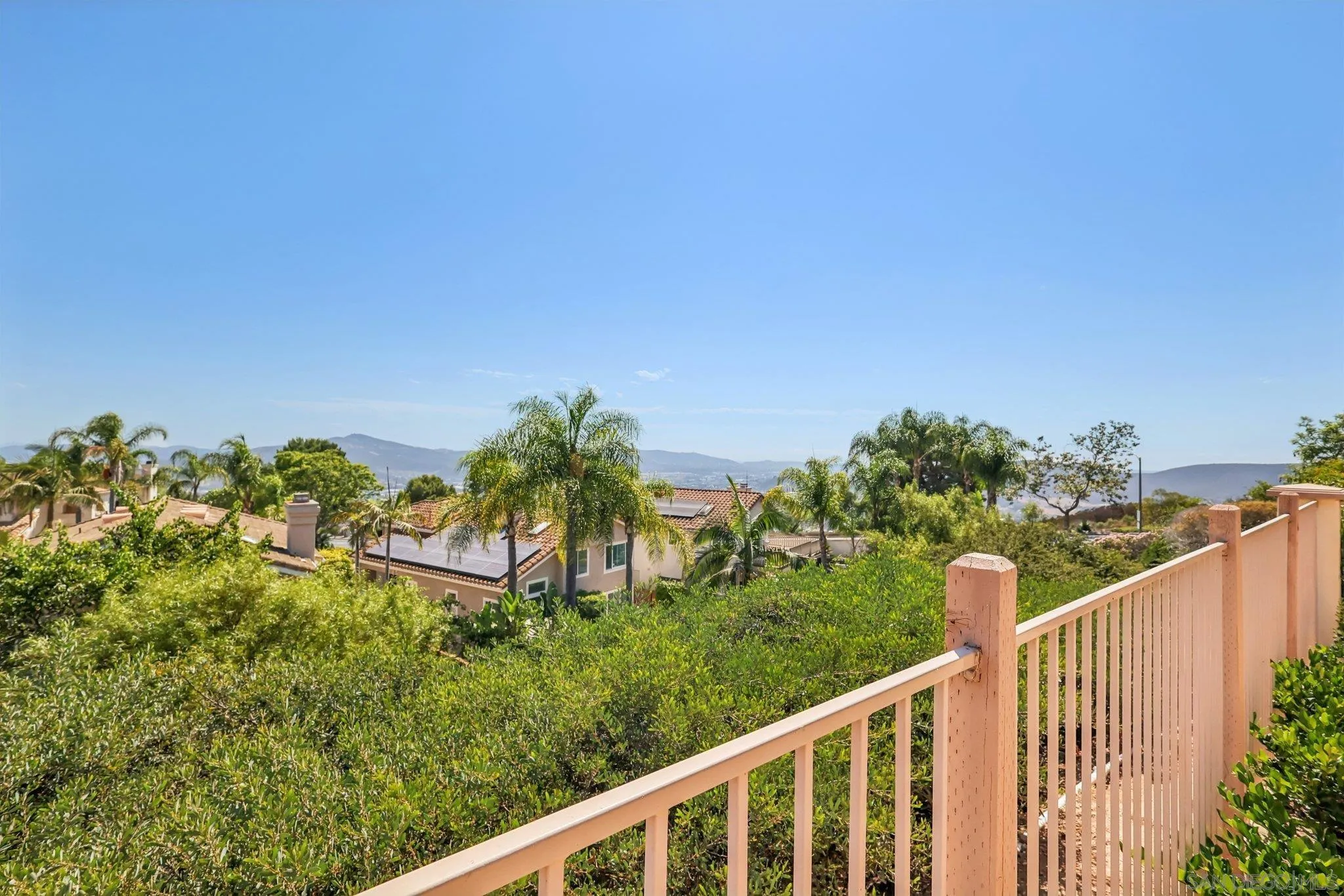 https://cdn.realtyfeed.com/cdn/127/250042581/a1f4985864db955c62f5b09ab270bdb0.webp