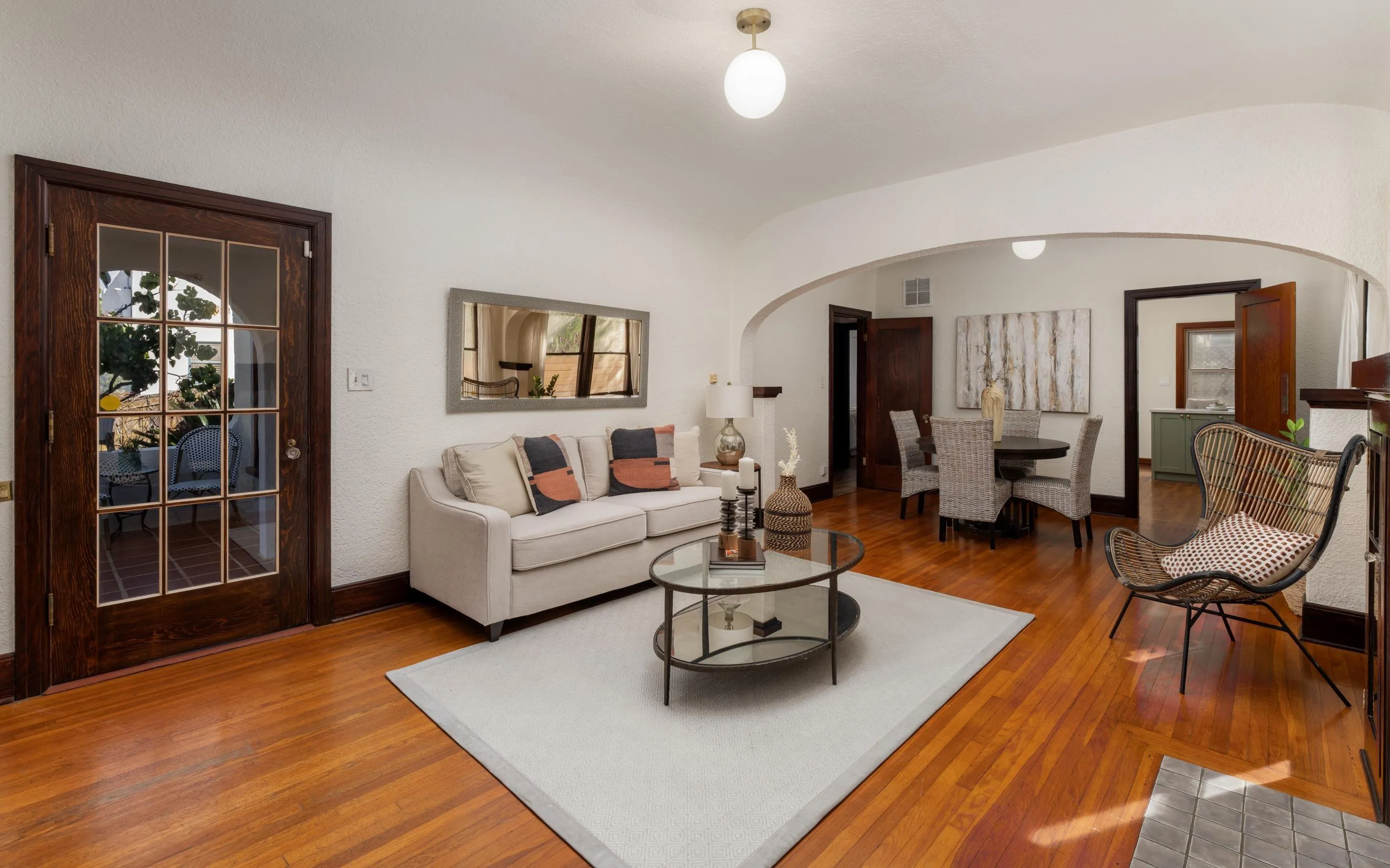 https://cdn.realtyfeed.com/cdn/127/250042583/350f858dec1819c77a604caf17b68c31.webp